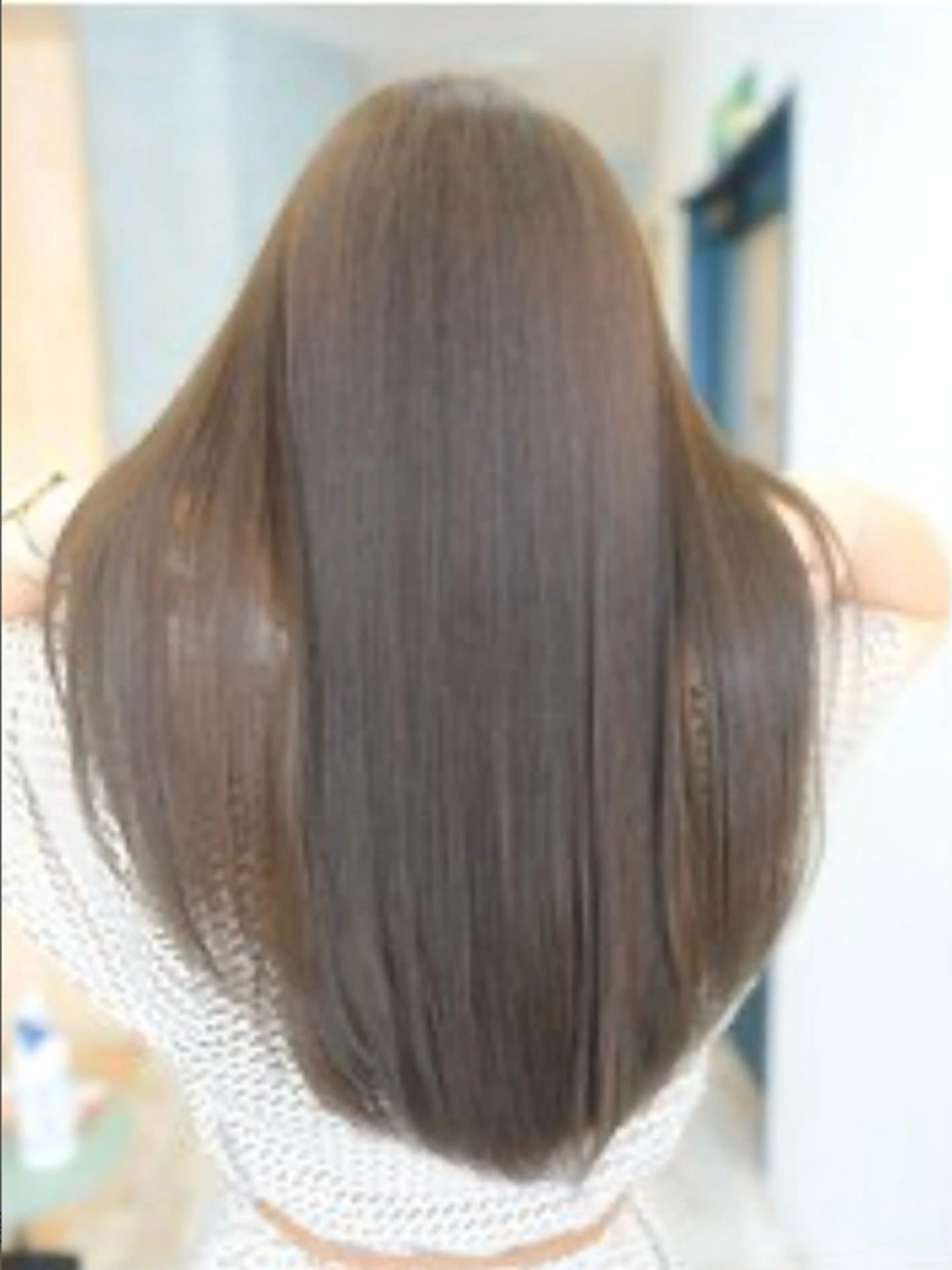 ロング 須賀 知穂のヘアスタイル