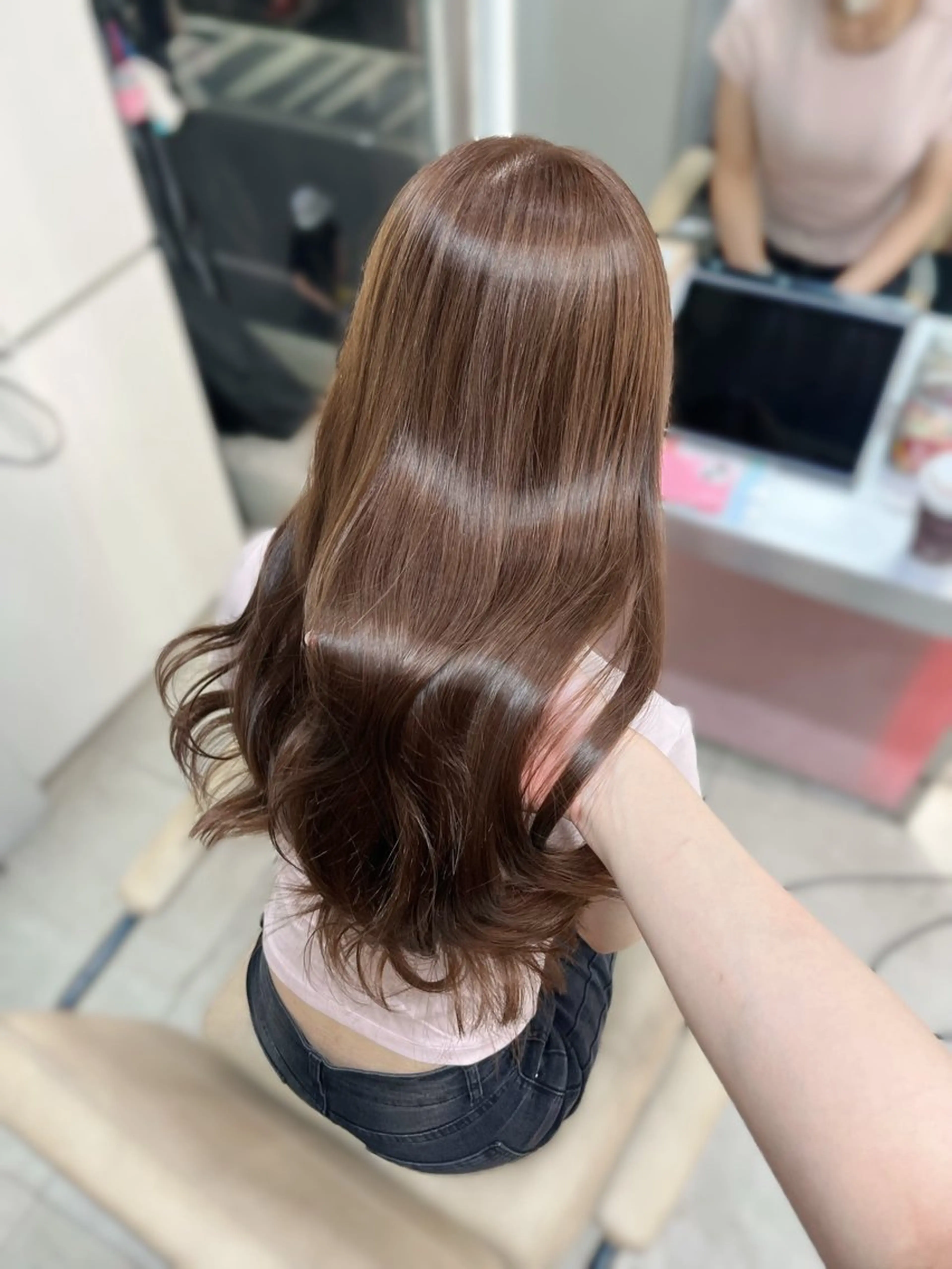 盛れる顔周りカット+モテカラー🩷の写真