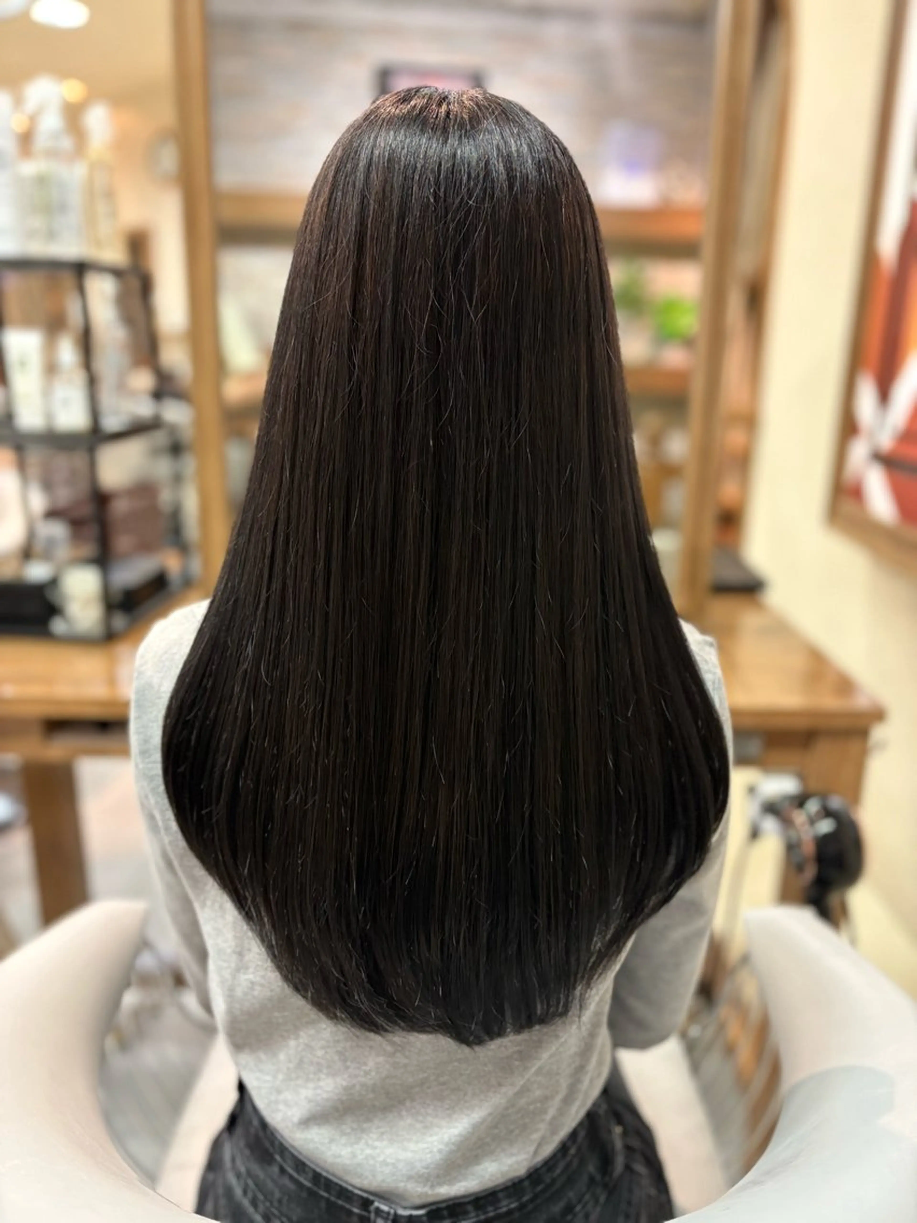 ロング カラー 透明感カラー ヘアカラー 松山 彩香のヘアスタイル
