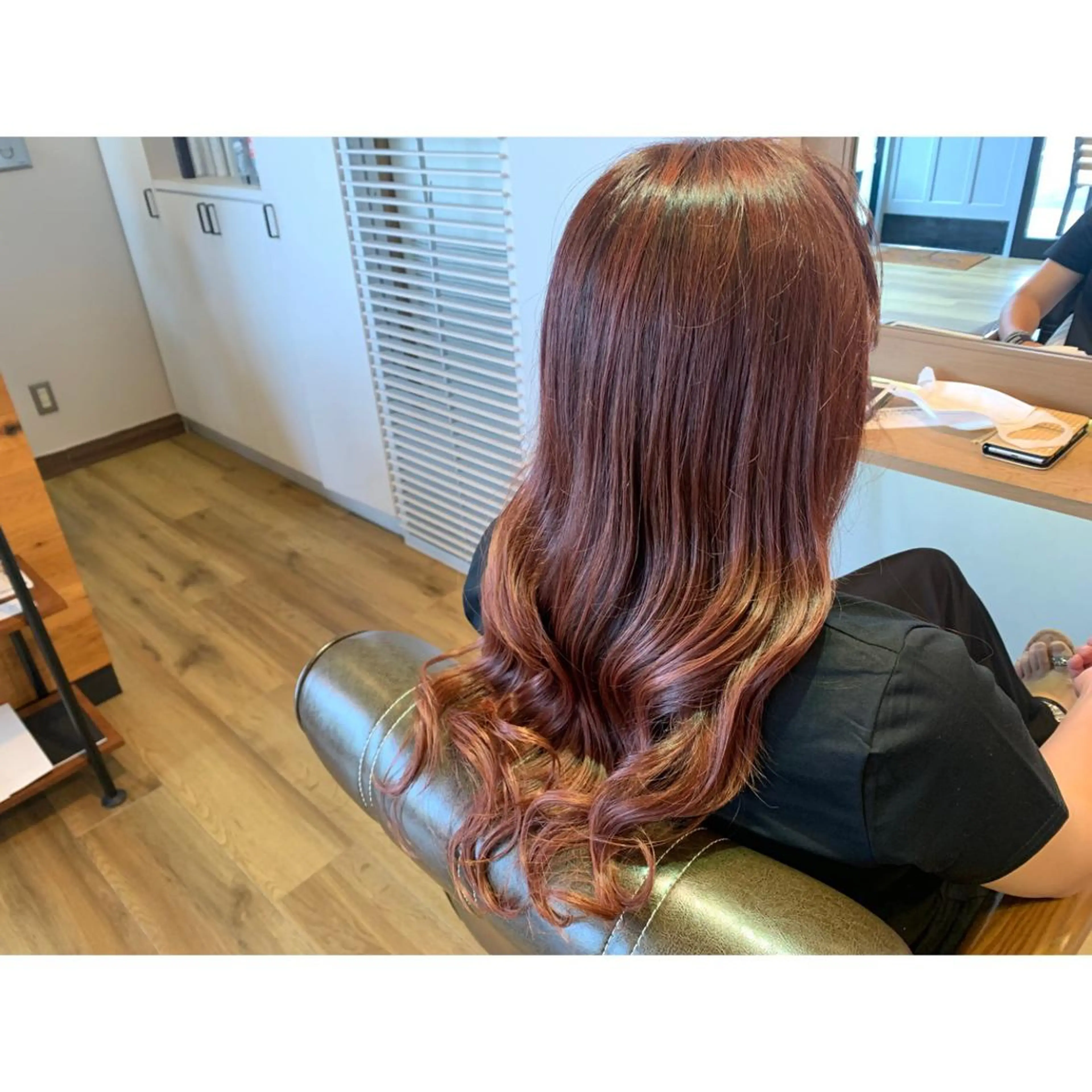 ロング カラー ピンクカラー ヘアカラー トリートメント ツキダテ ユイのヘアスタイル