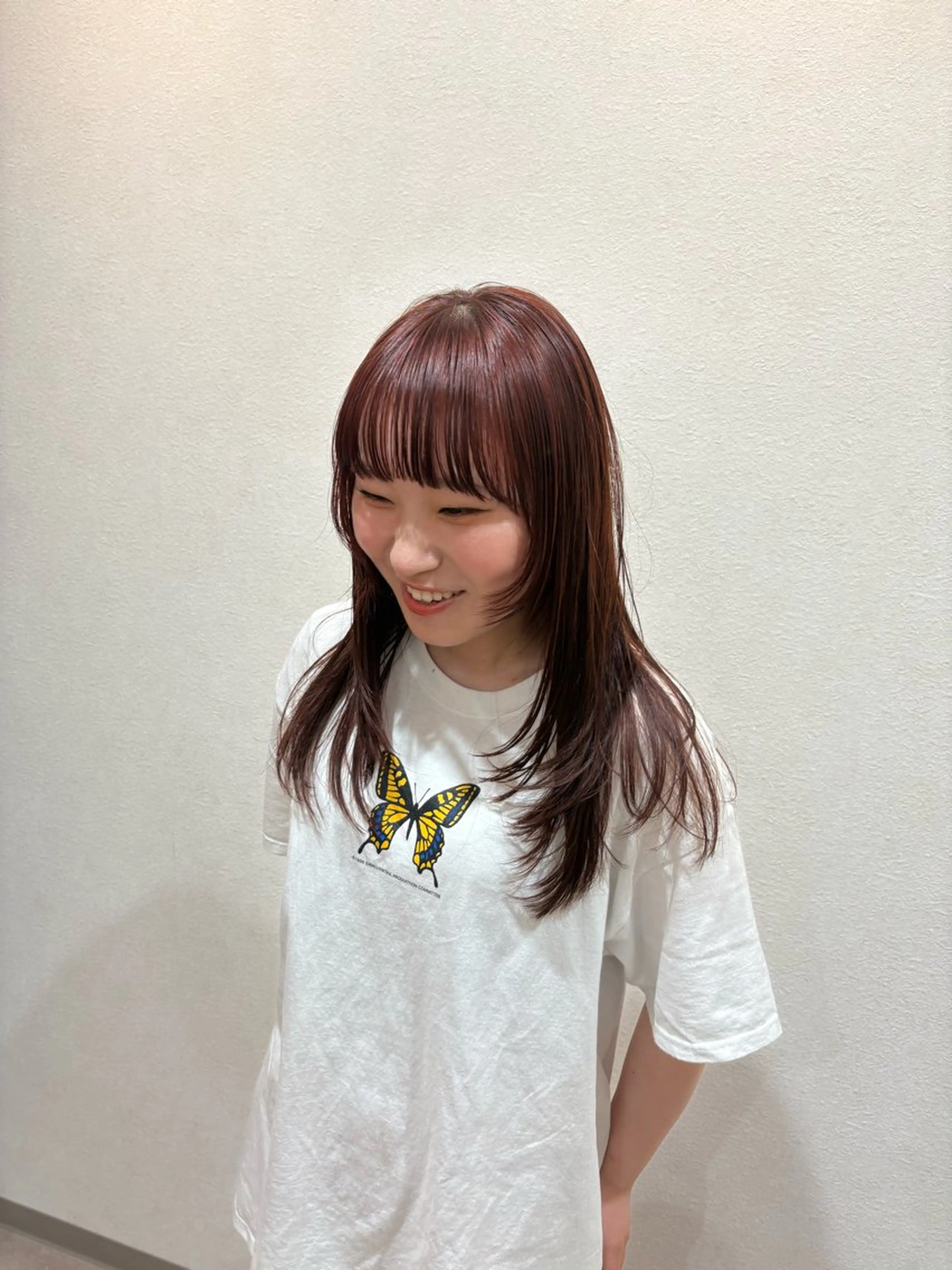 セミロング ハッシュカット アメイジングヘアー 千歳店　福嶋のヘアスタイル