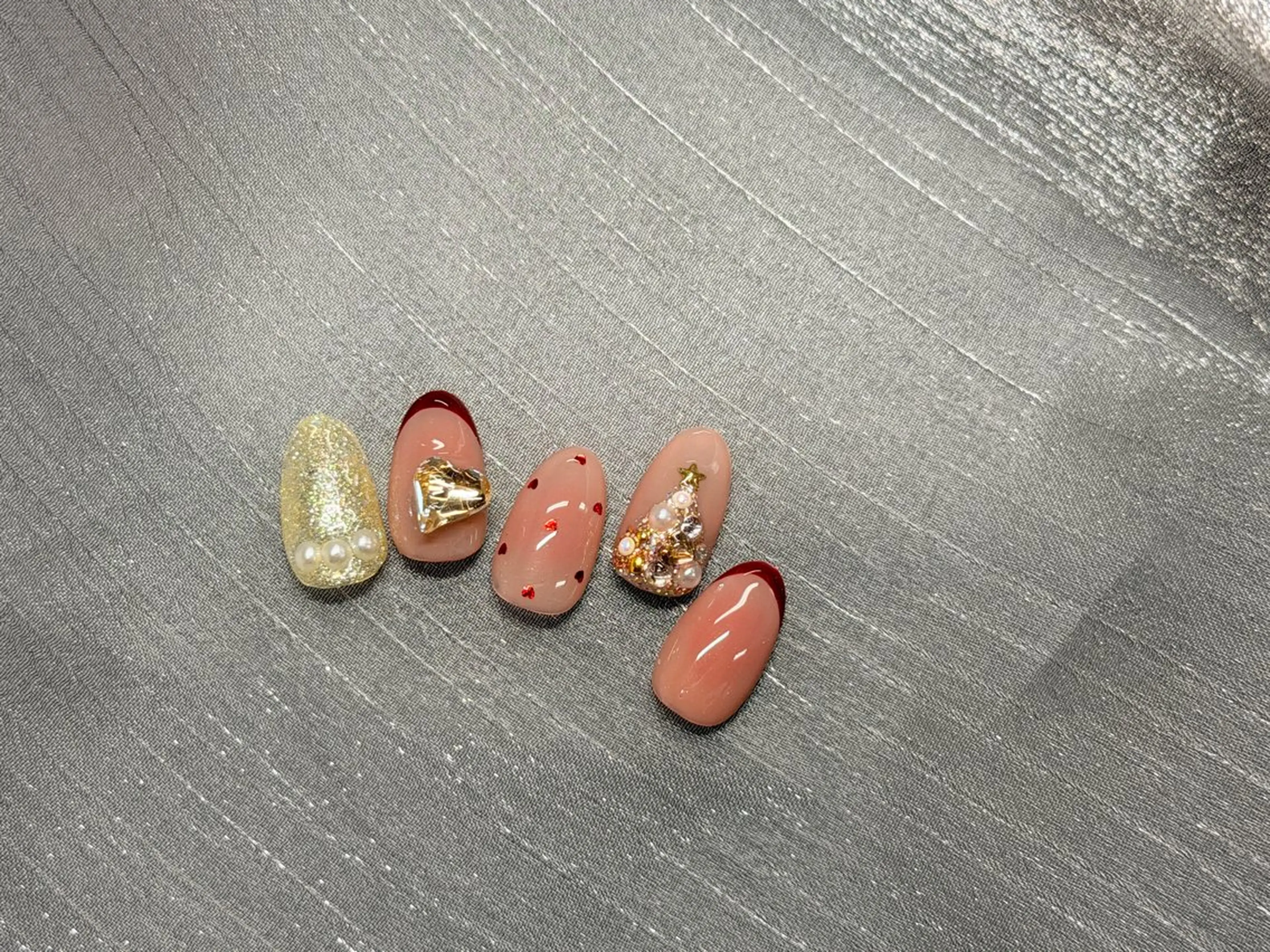 ネイル メイ 💅のネイルデザイン