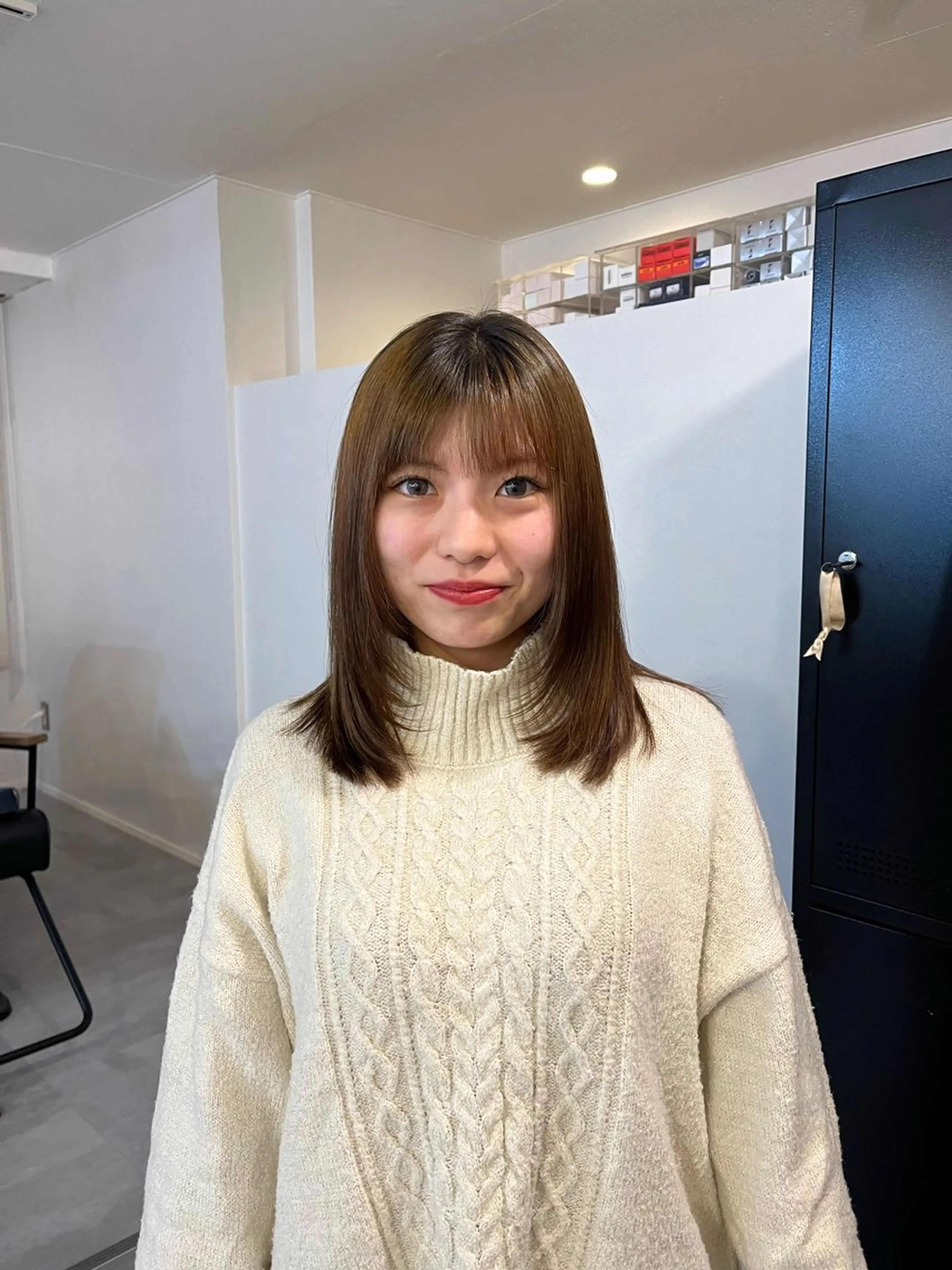 ミディアム カット 南堀江レイヤーカット MIKU🍒のヘアスタイル