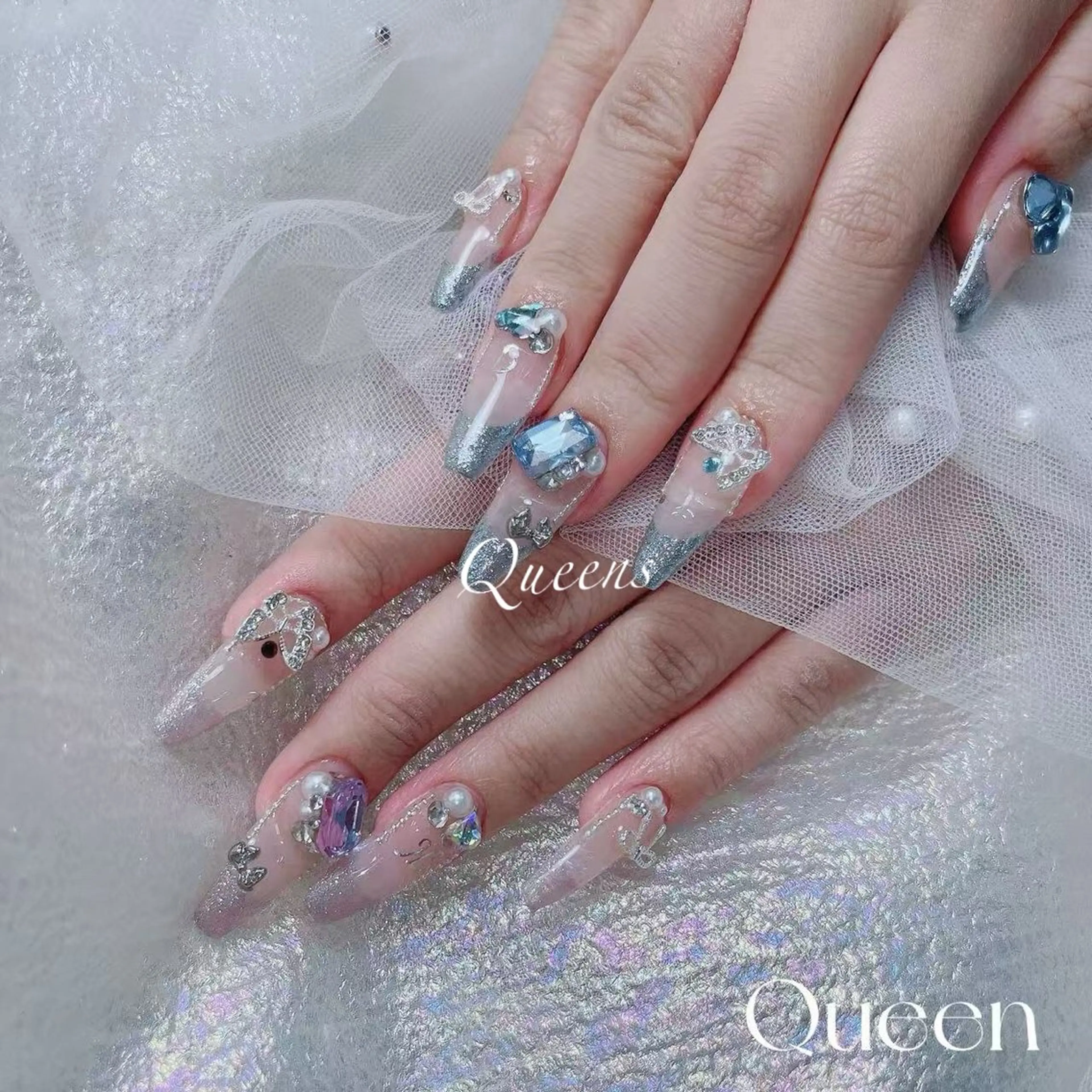 ネイル ハンドネイル Queens ひなのネイルデザイン