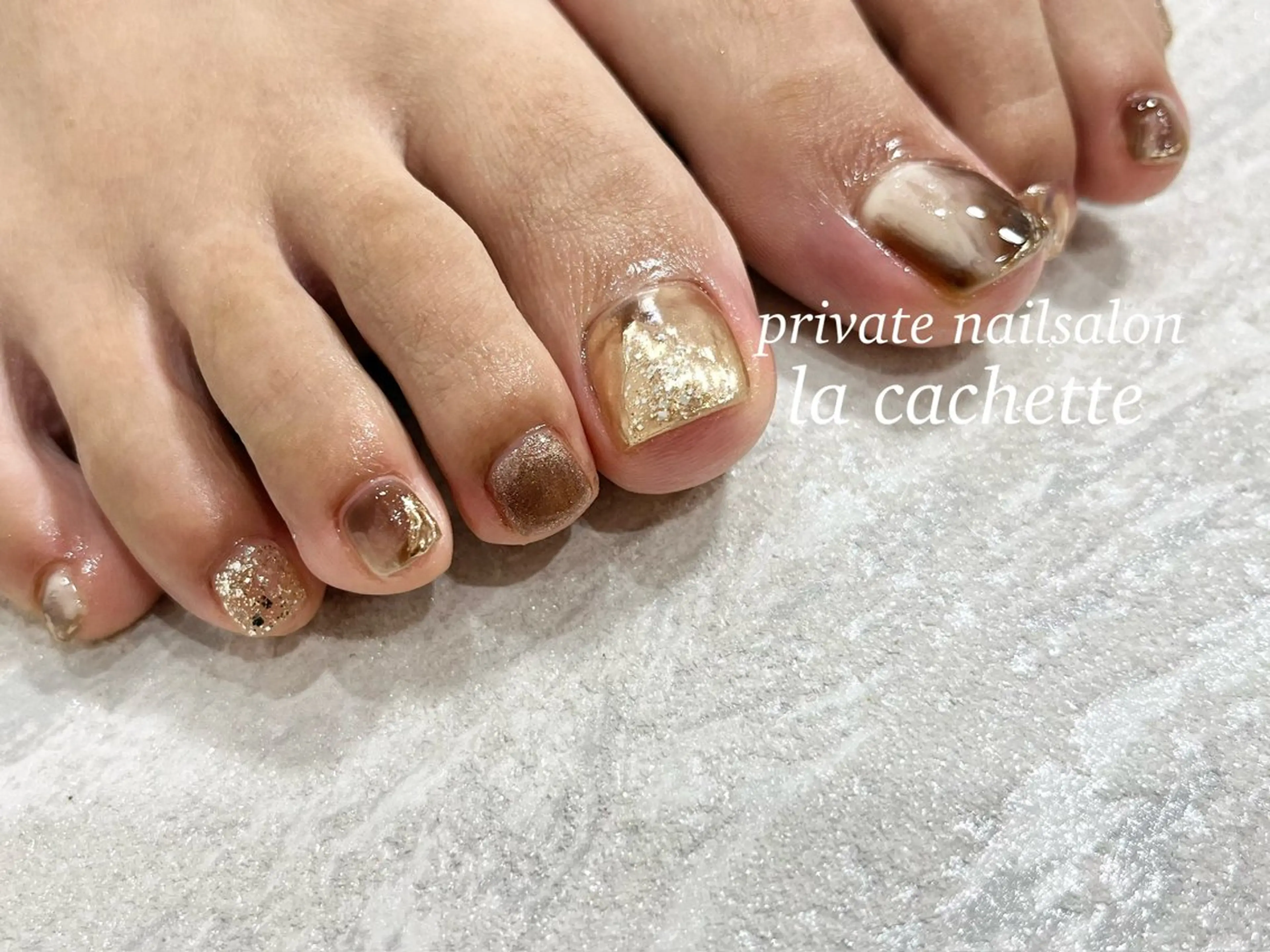 ネイル フットネイル la cachetteのネイルデザイン