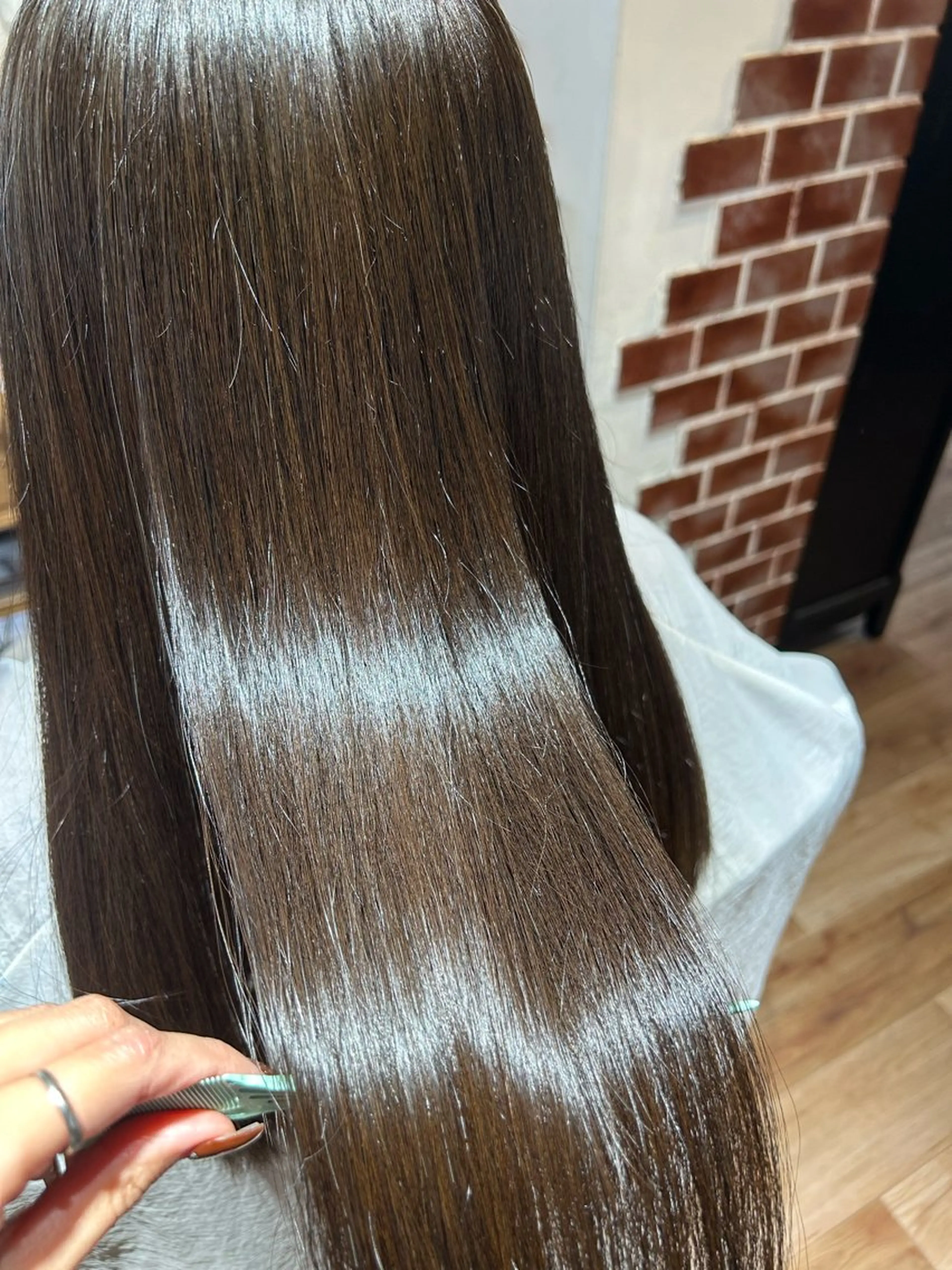 ロング カラー 巽 愛夏のヘアスタイル