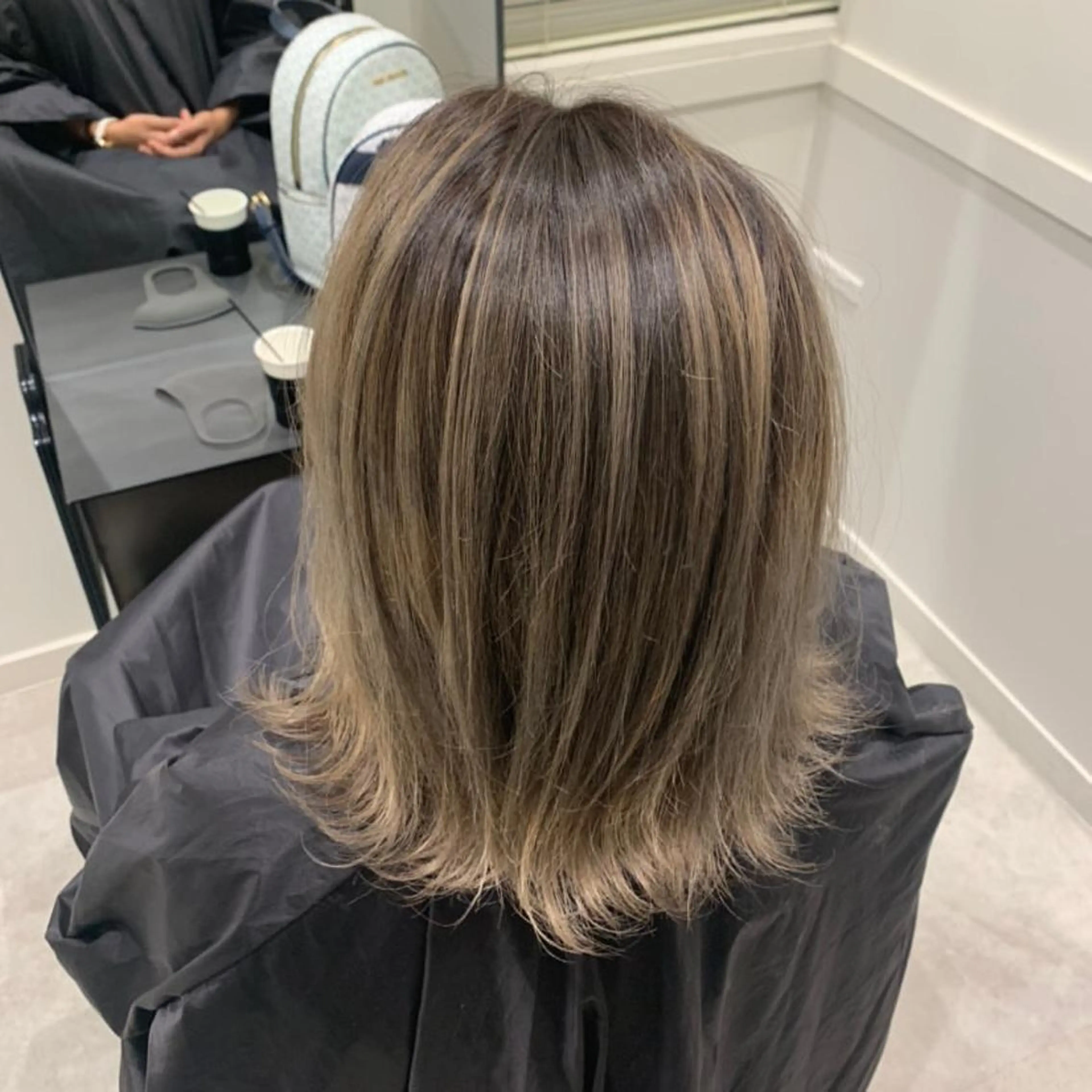 ミディアム カラー バレイヤージュ ブリーチ ケアブリーチ ダブルカラー ハイライトカラー 🤎カラー比率90% 🤍TAKAYAのヘアスタイル