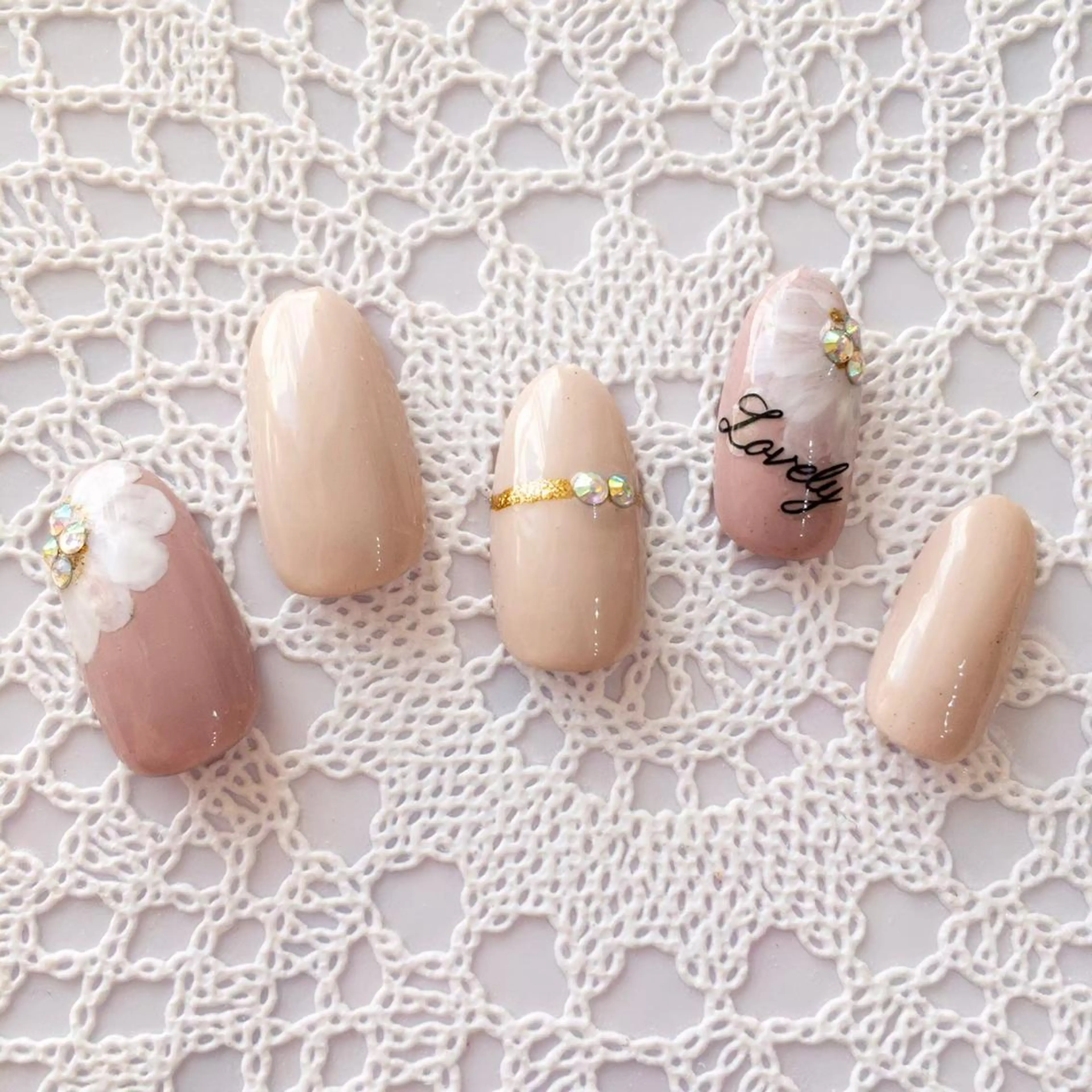 ネイル 💗🪽Tiary Nail🪽💗のネイルデザイン