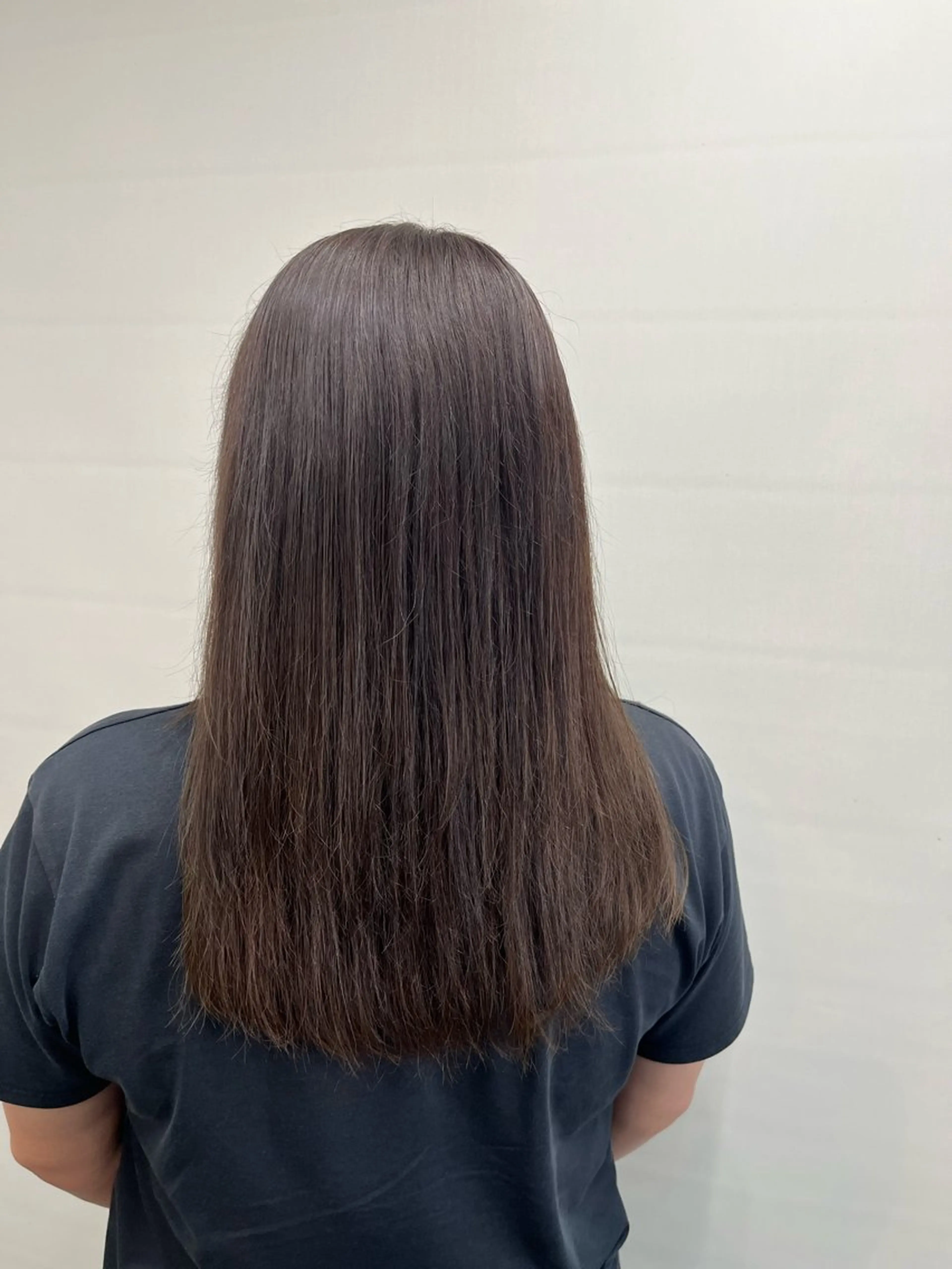 カラー ブラウンカラー オリーブブラウン 松井 咲樹のヘアスタイル