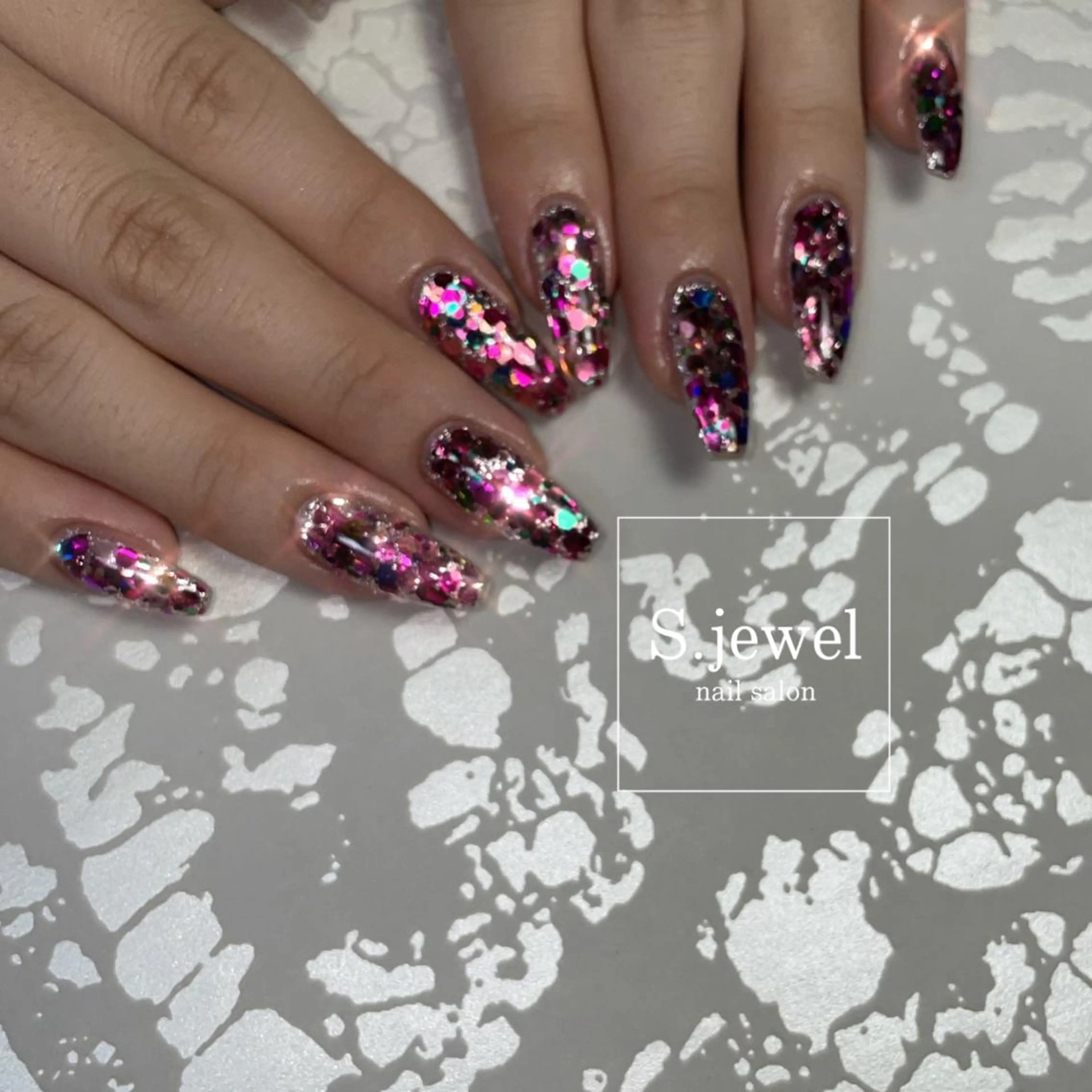 ネイル S. JEWELのネイルデザイン