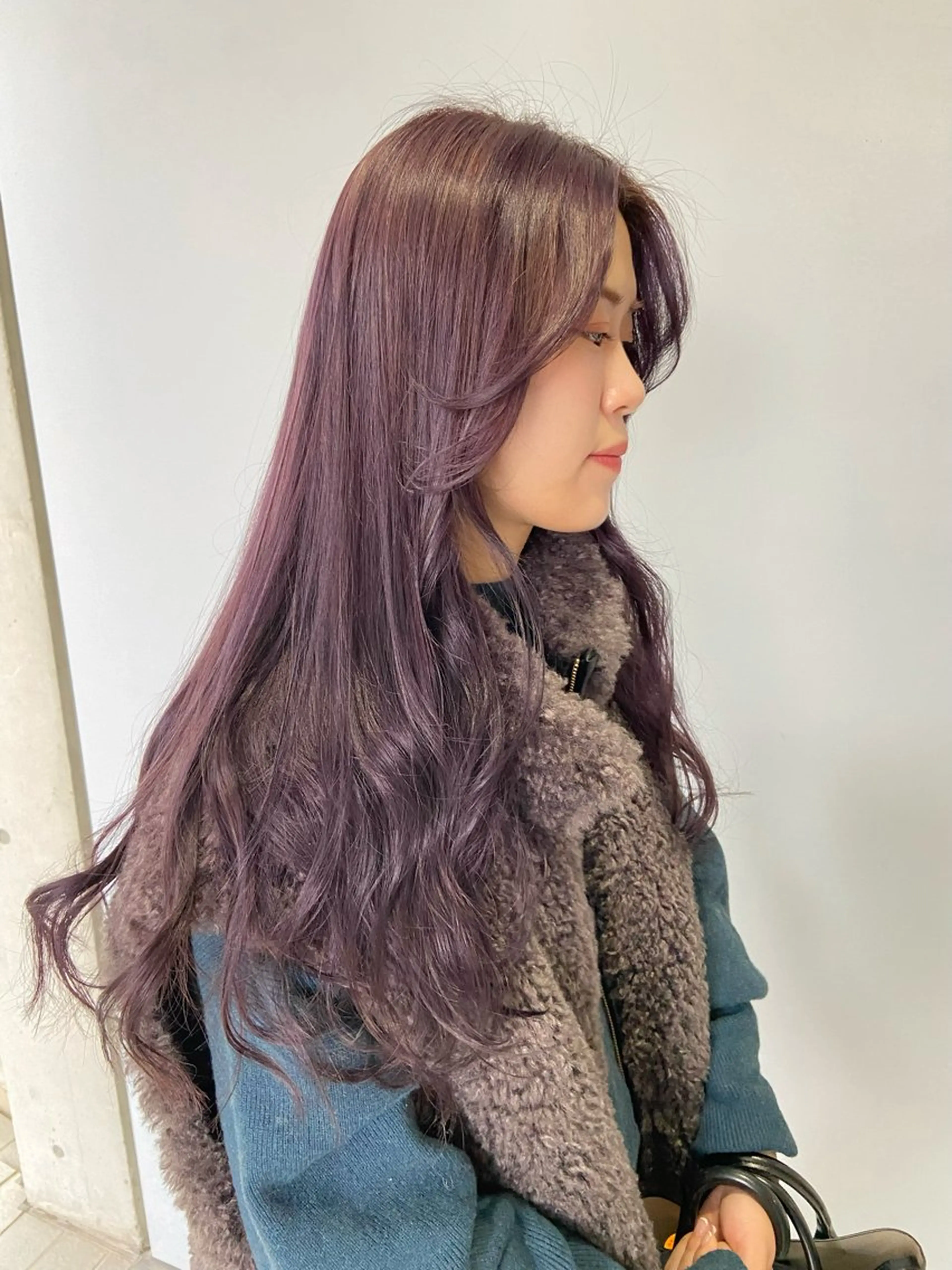 ロング カラー グレージュ ラベンダーカラー ラベンダーグレージュ ラベンダーグレー ヘアカラー 浅野 匠のヘアスタイル