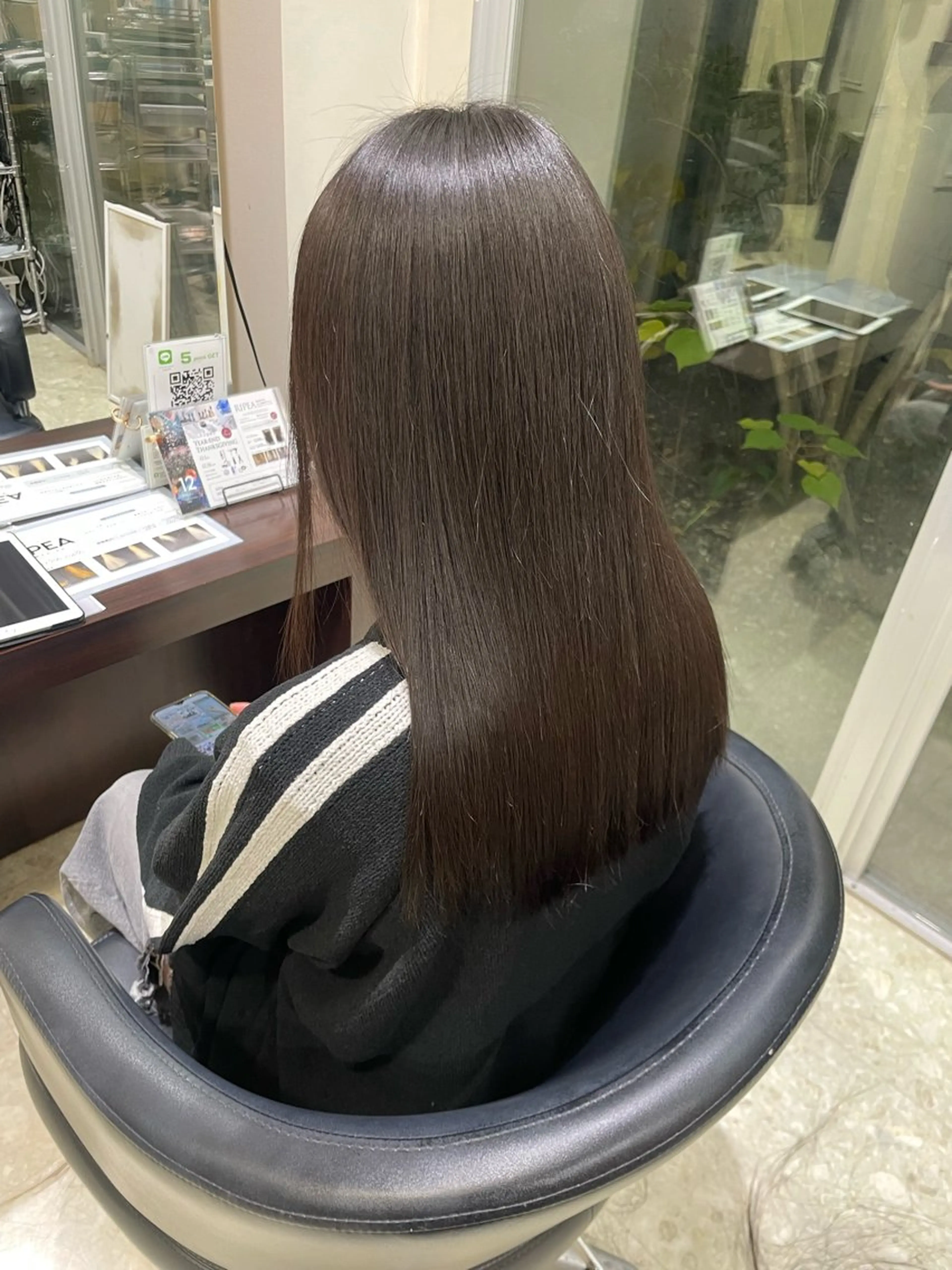 ロング 平田 華菜のヘアスタイル