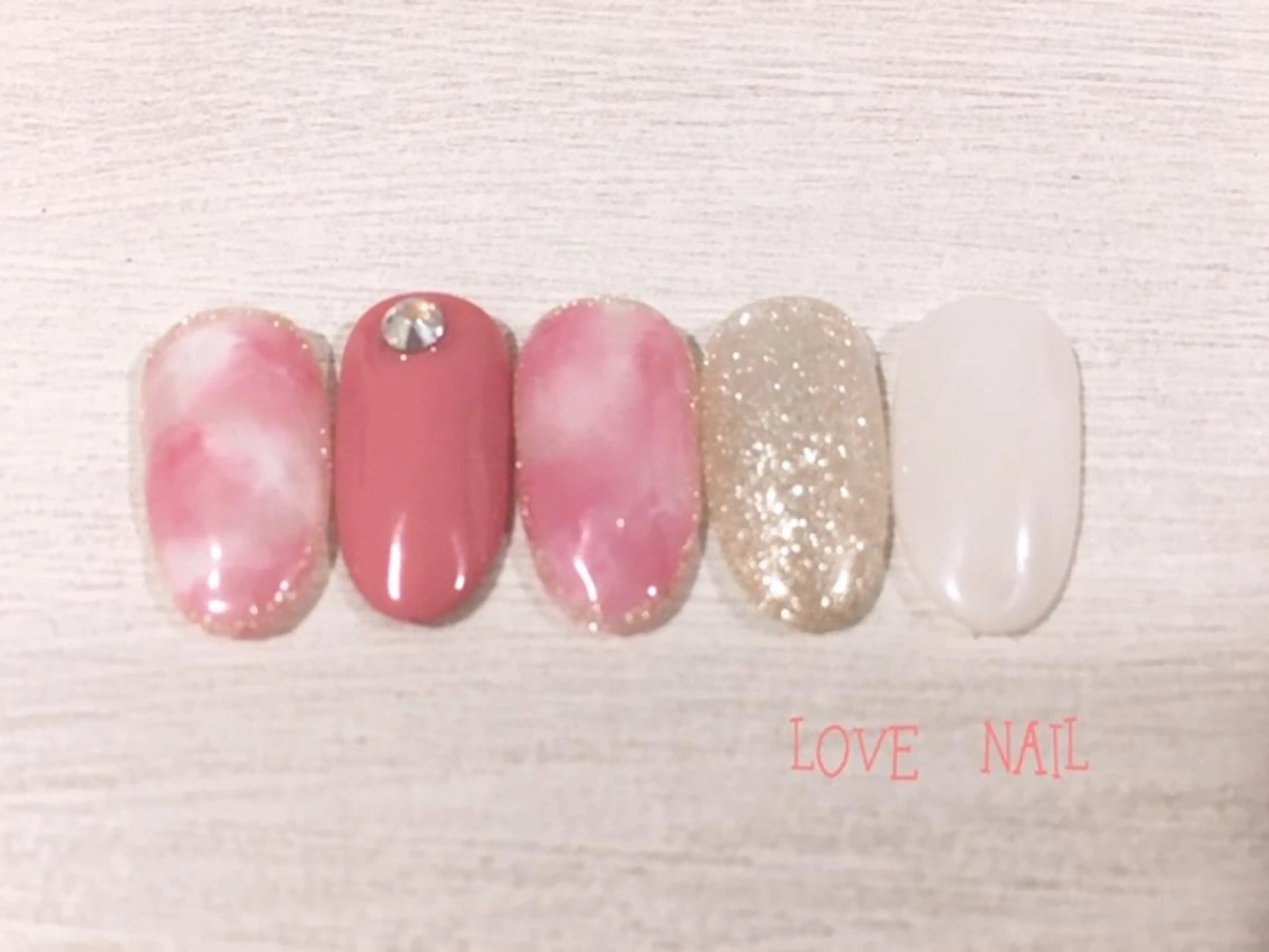 ネイル LOVE NAIL 💕Sonoのネイルデザイン