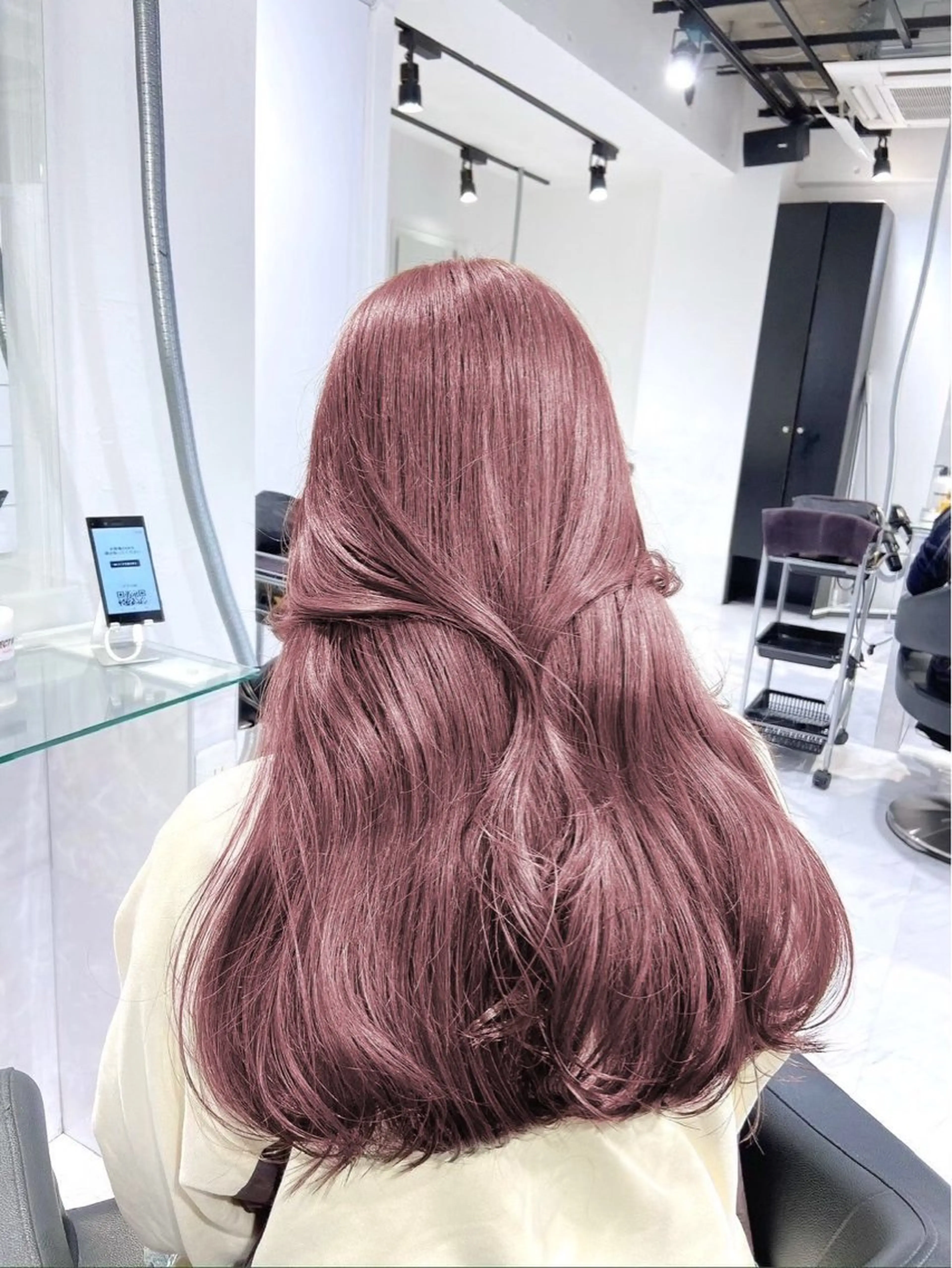 カラー akari🎀🤍 ガーリーstyleのヘアスタイル