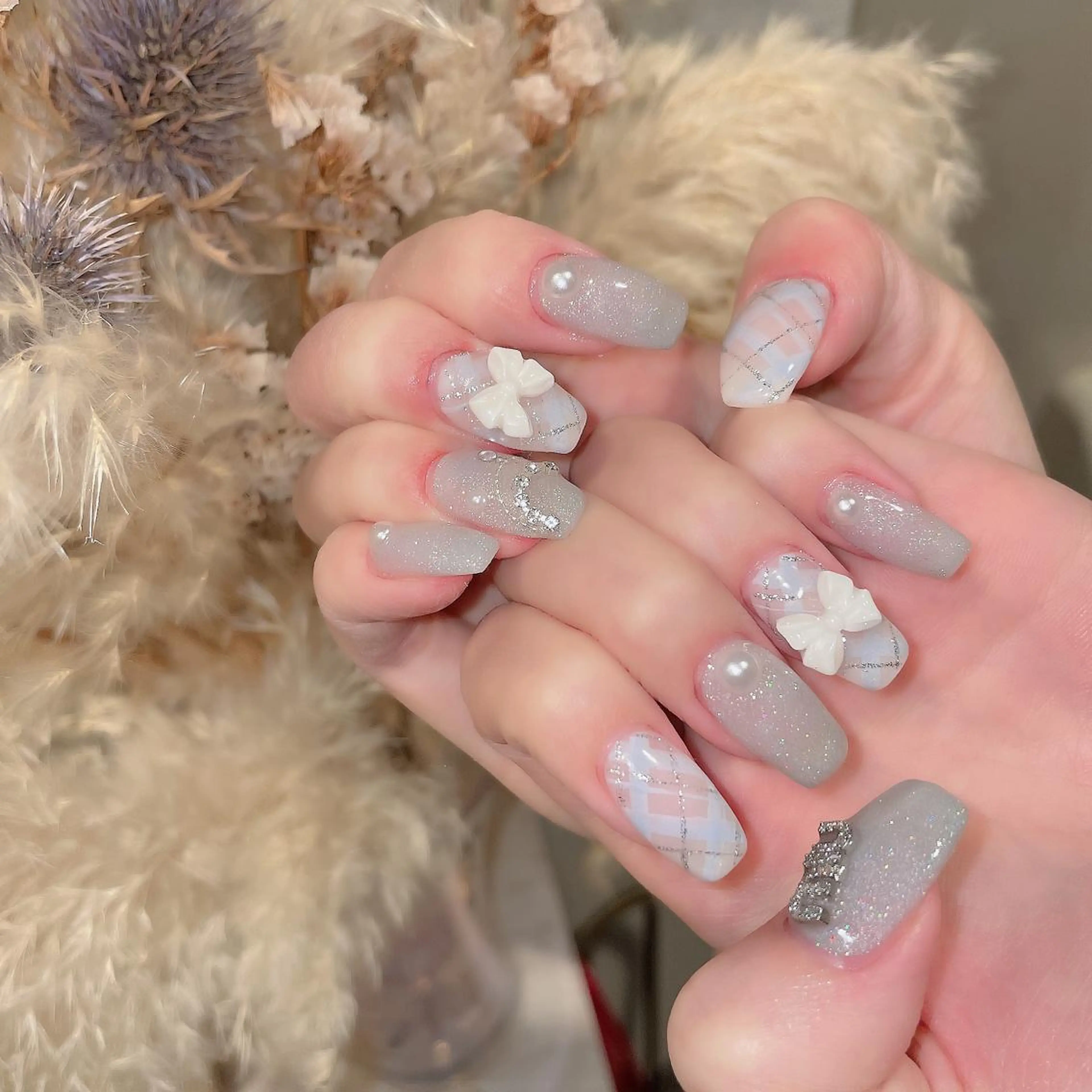 ネイル チークネイル フラッシュネイル フレンチネイル キラキラネイル 韓国ネイル ハンドネイル merci nail所属・merci nailのネイルデザイン