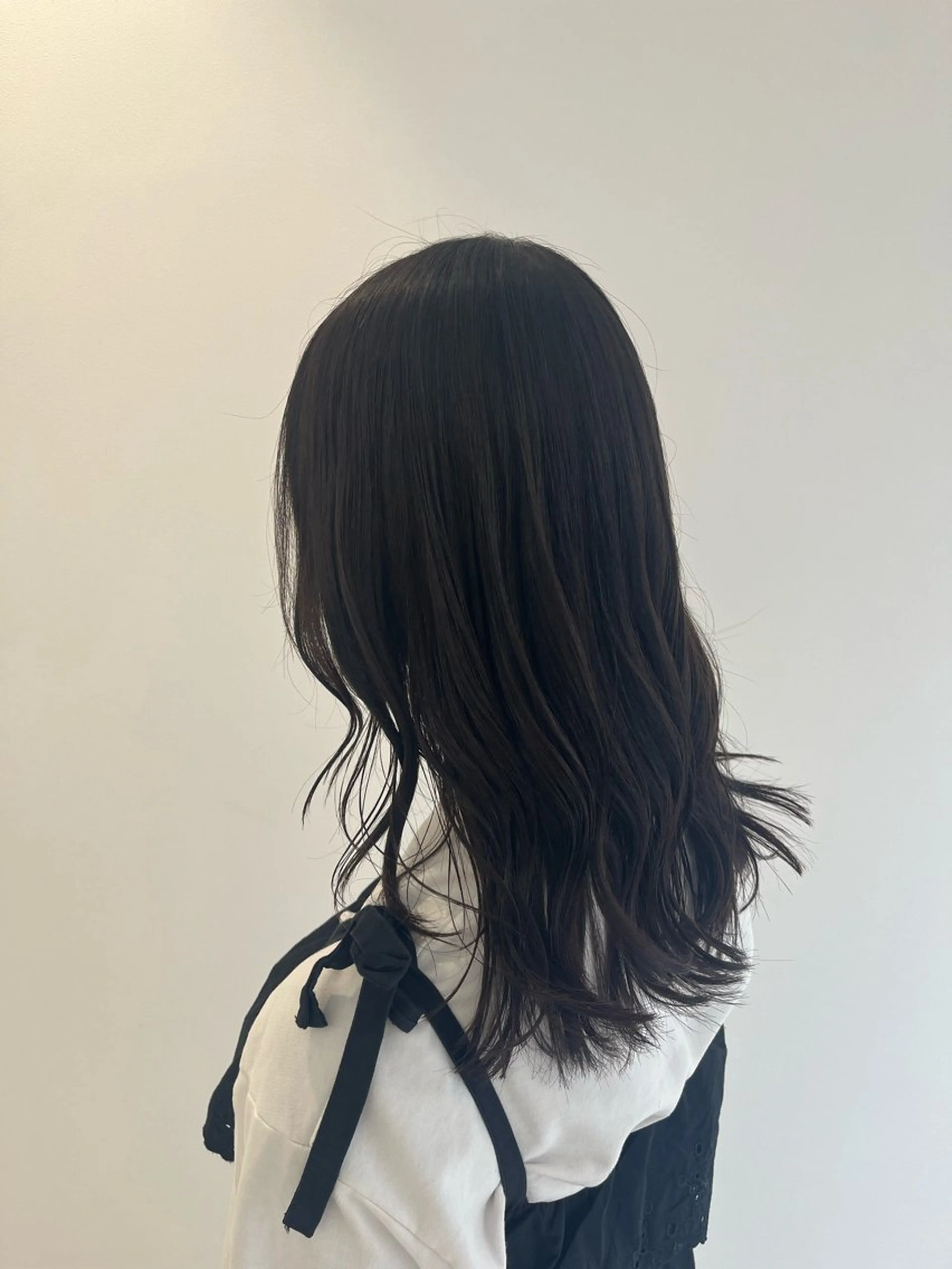 セミロング 加美山 芽衣のヘアスタイル