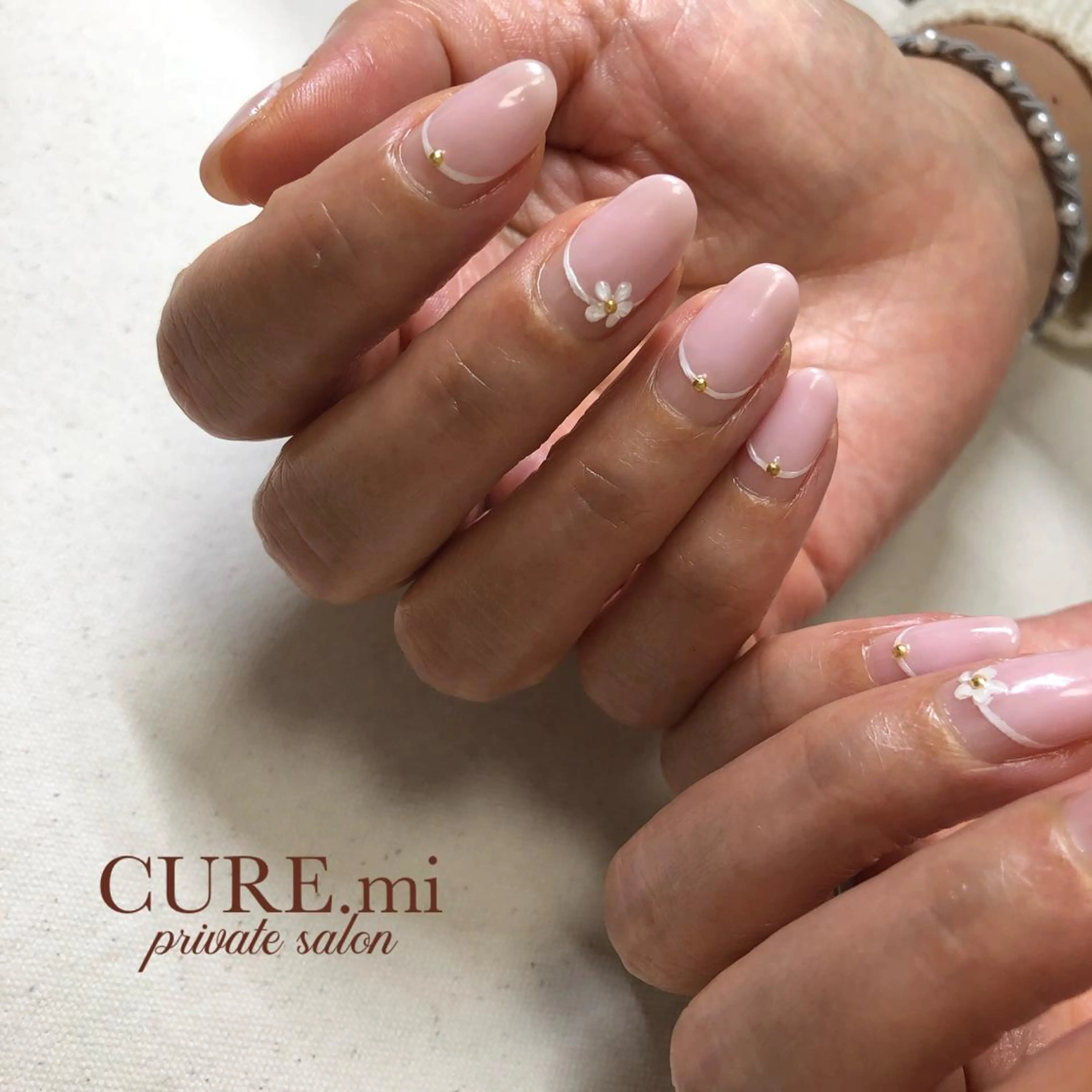 ネイル フレンチネイル 持ち込み 逆フレンチ ハンドネイル ハンドケア 伊藤 美香のその他イメージ