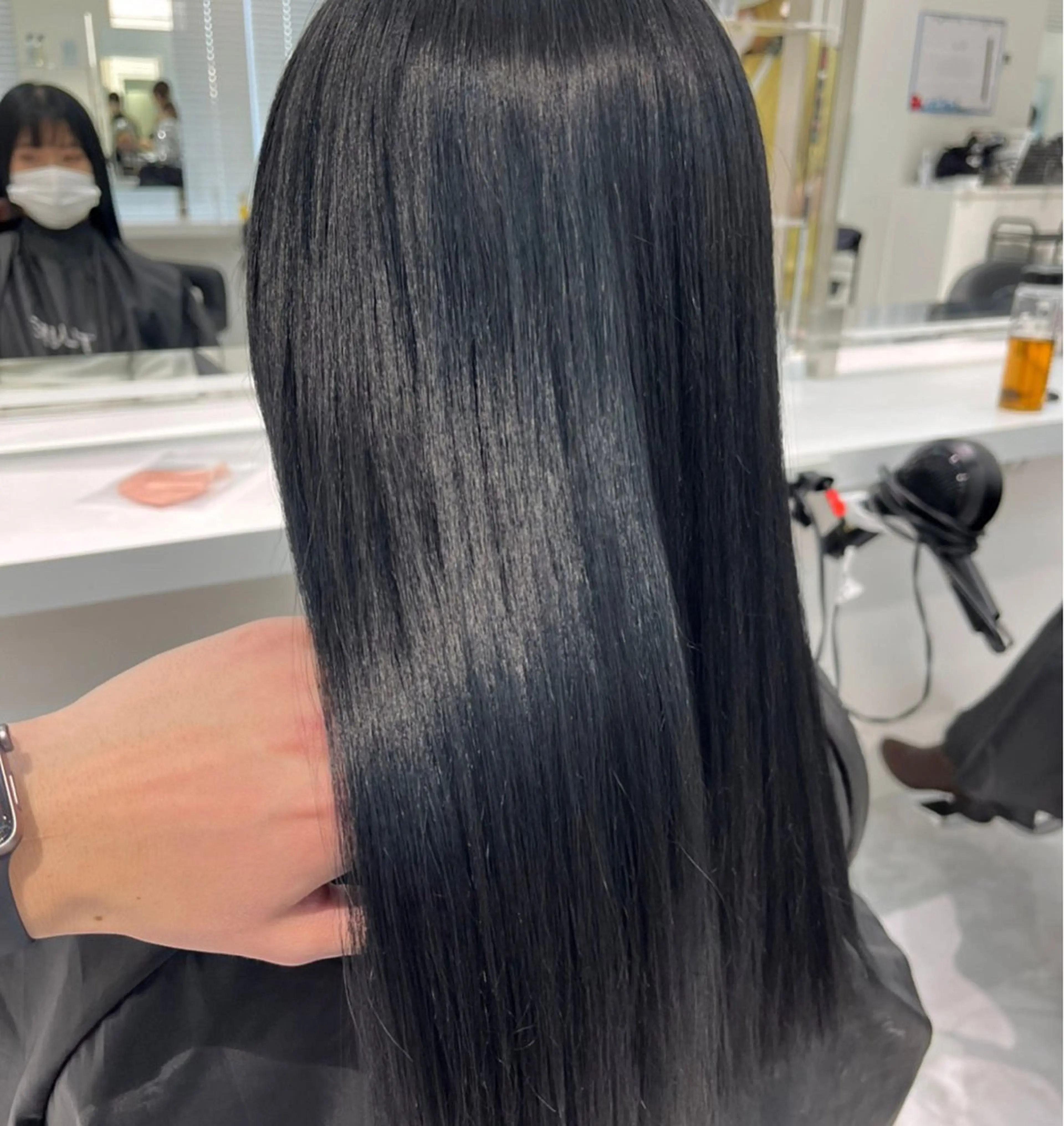 ロング メンズ 艶感ミルクティー🤍 色落ち綺麗🤍ともやのヘアスタイル