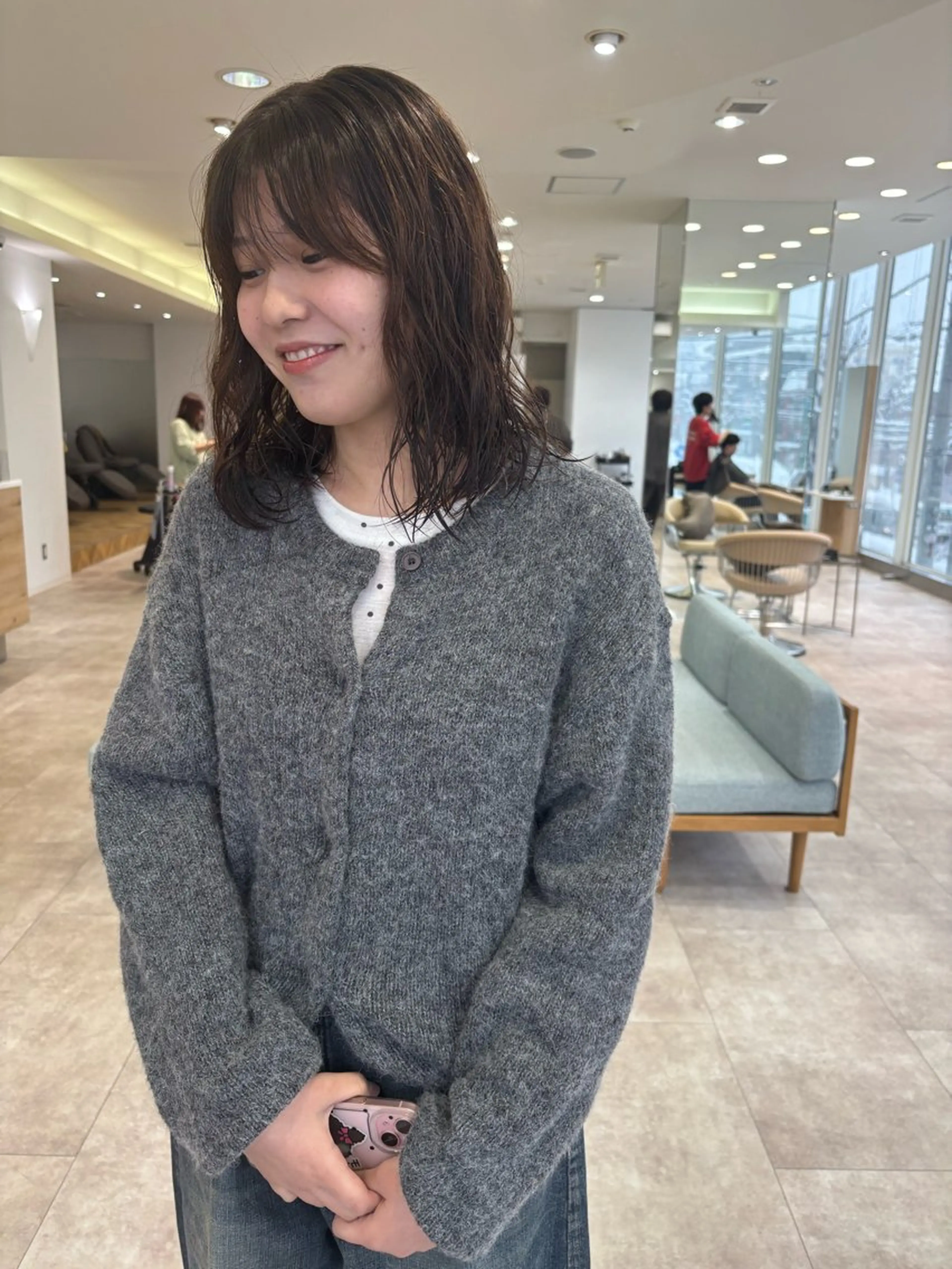 ミディアム 倉内 結花のヘアスタイル