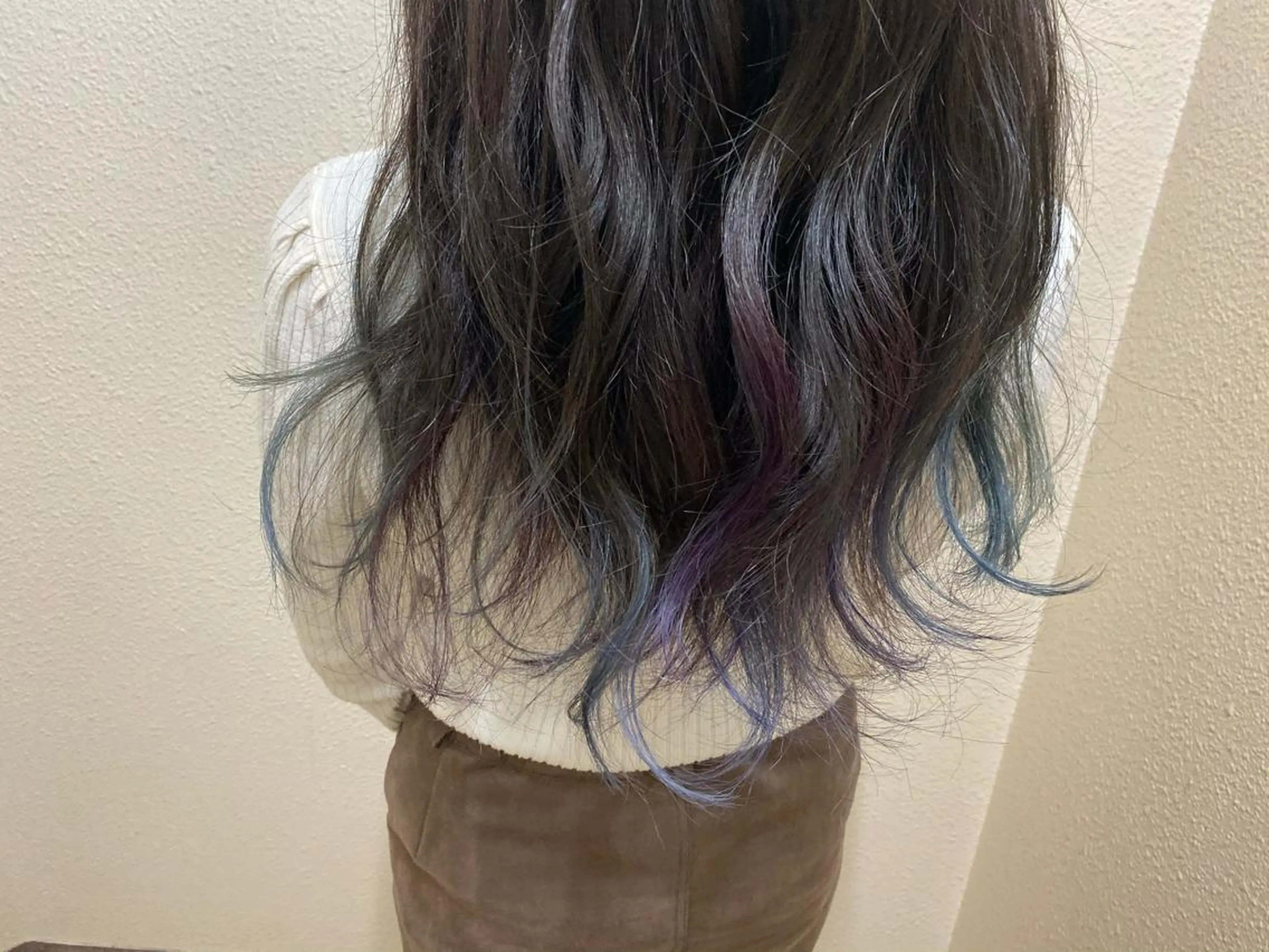 ロング カラー ブルーカラー グラデーションカラー パープルカラー ヘアカラー トリートメント 半個室女性salon 🩰Natsumiのヘアスタイル