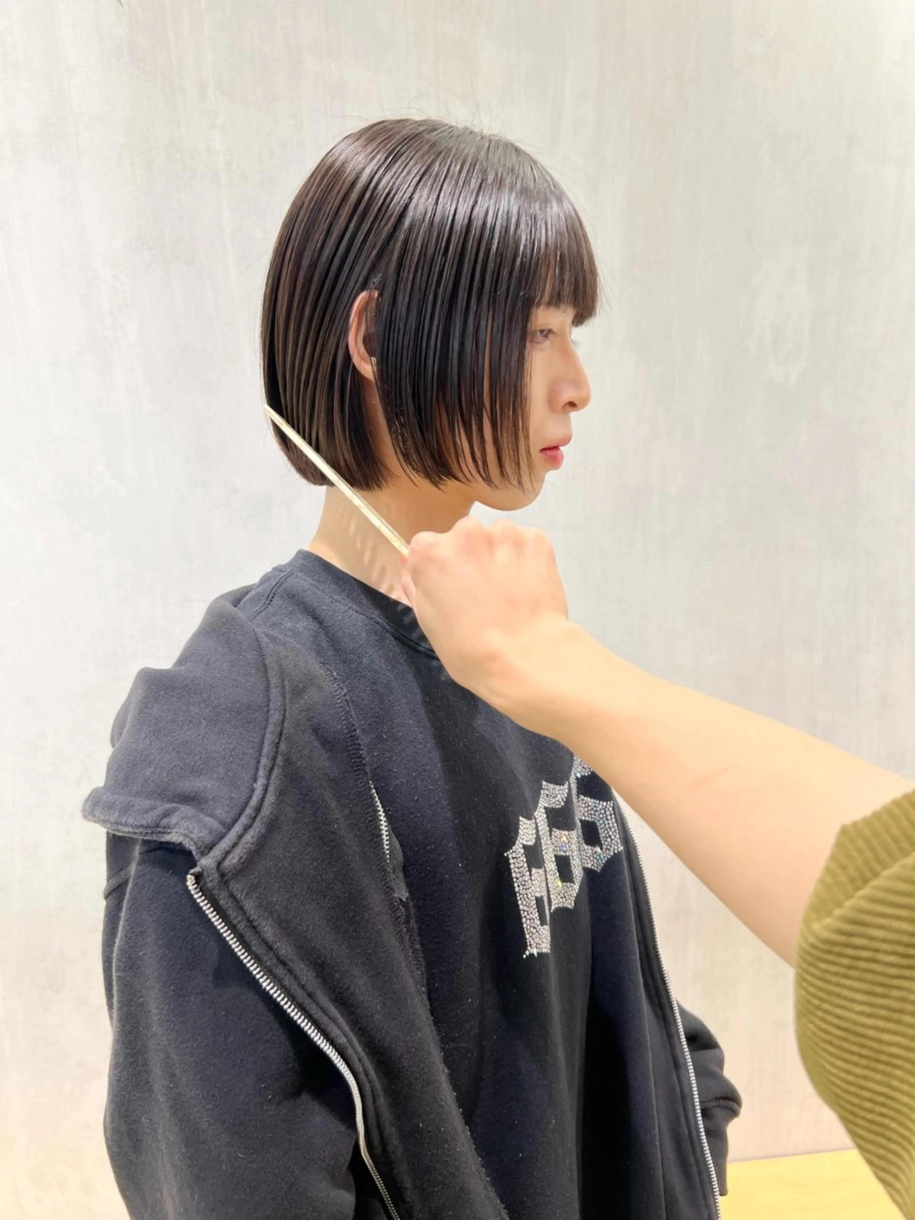 ショート カラー ボブ カット ヘアカラー トリートメント メンズパーマ/フェ ザーパーマ/古川晴輝のヘアスタイル