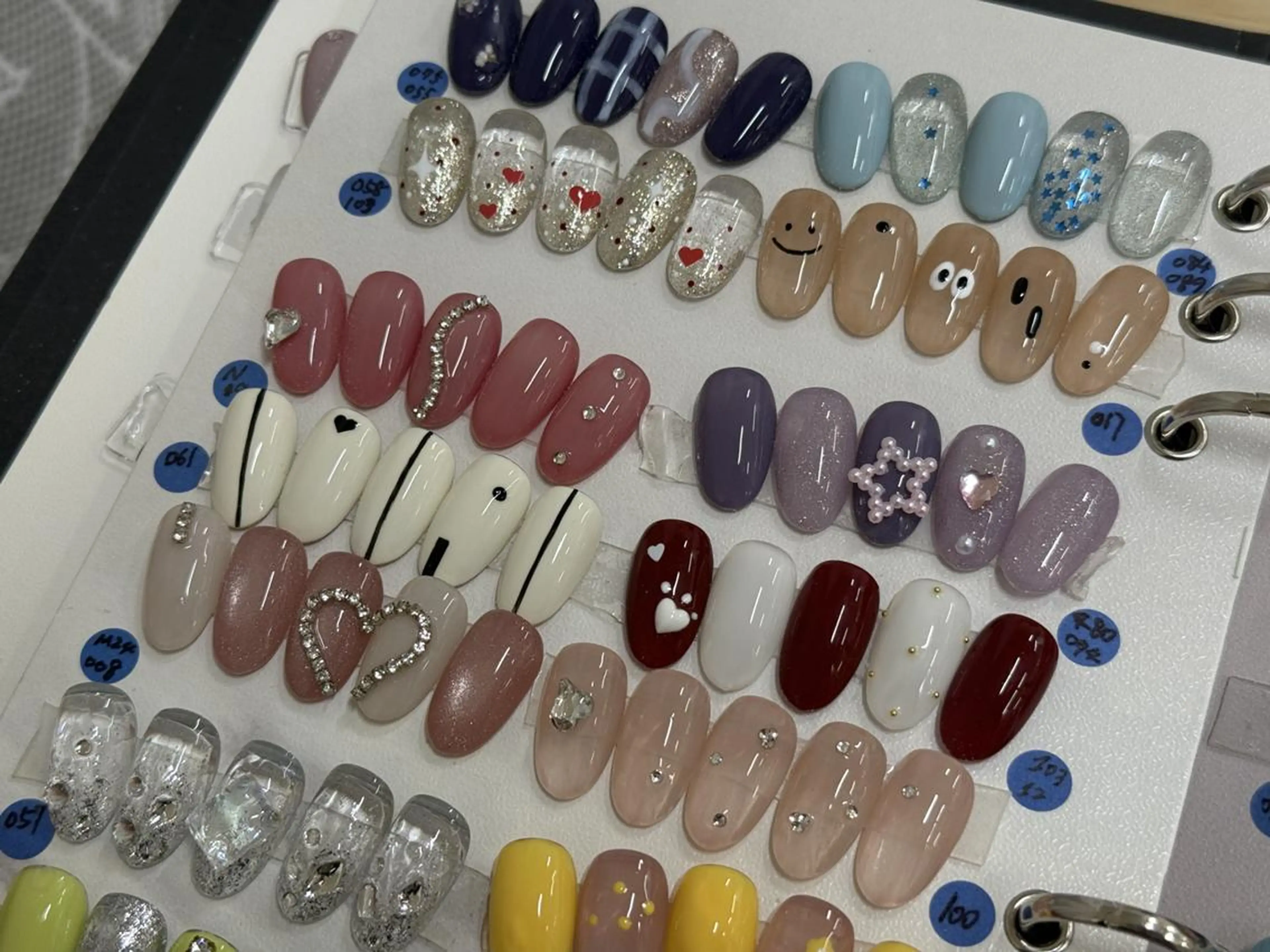 ネイル 成塚 雅香のネイルデザイン