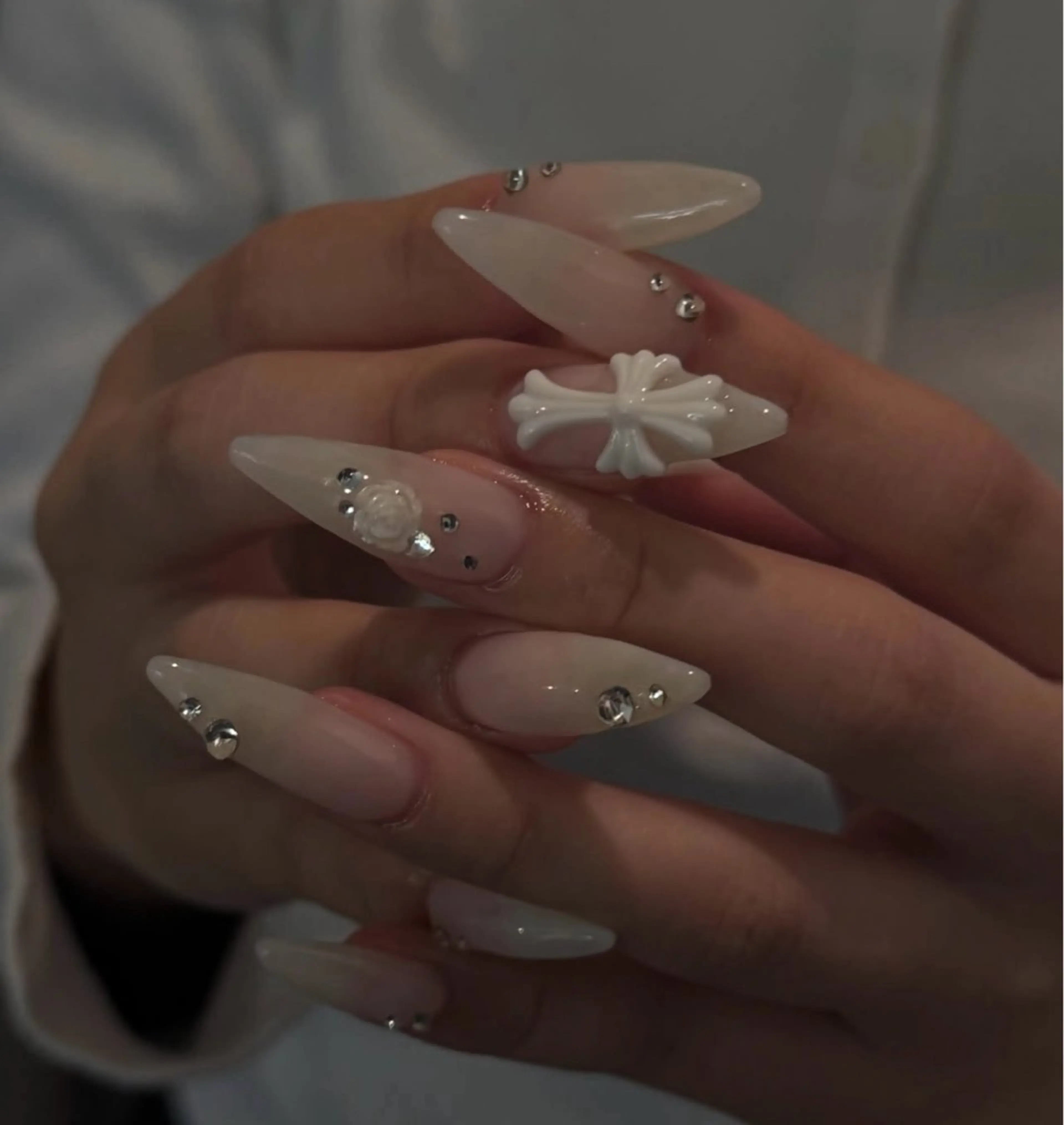 ネイル ハンドネイル NiJi Nailsのネイルデザイン