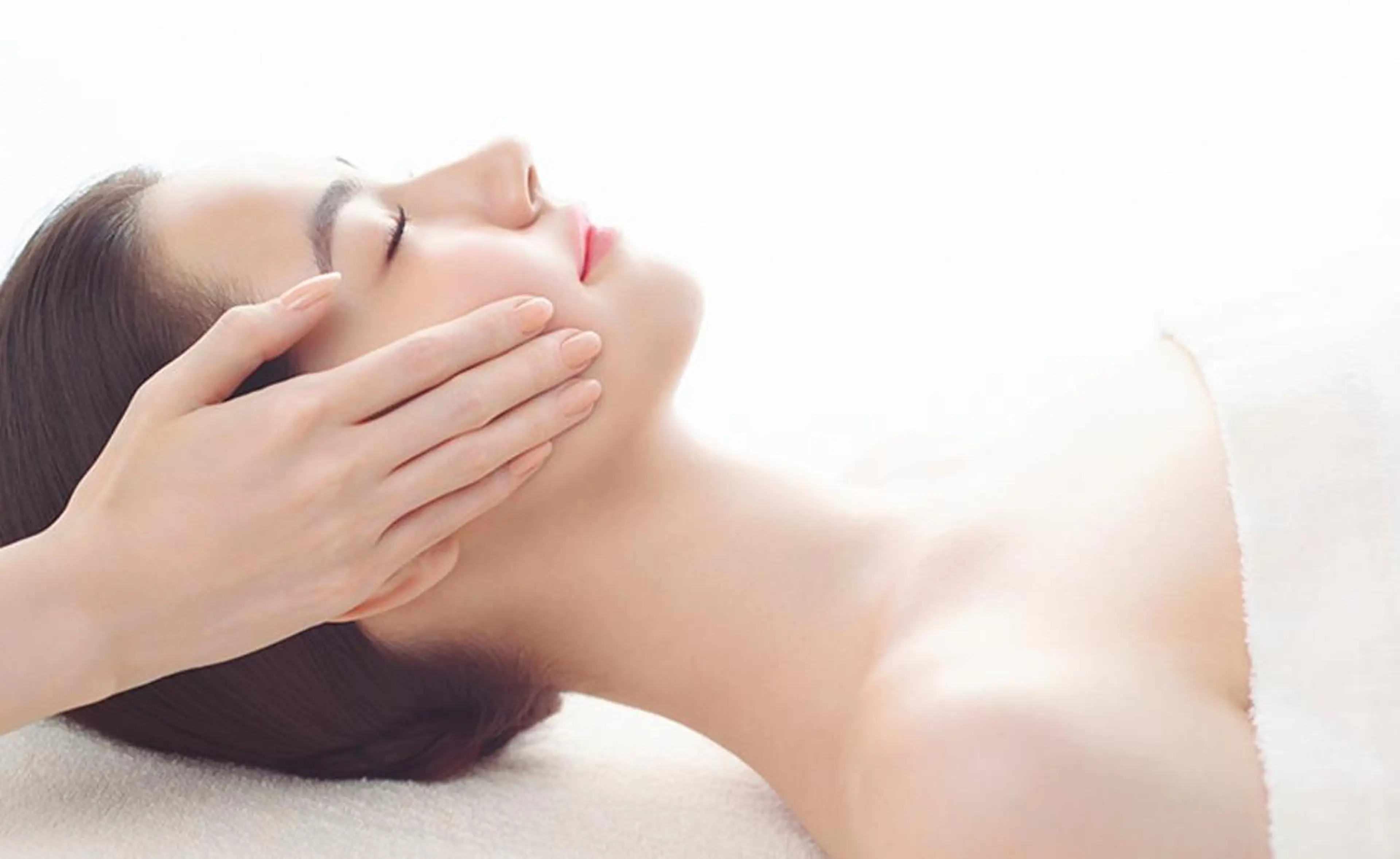 【パーソナルエステ】ハリくすみ敏感ニキビケア　AI肌分析であなたのための特別エステ＆ケア✨季節や環境に揺らがない肌のための写真