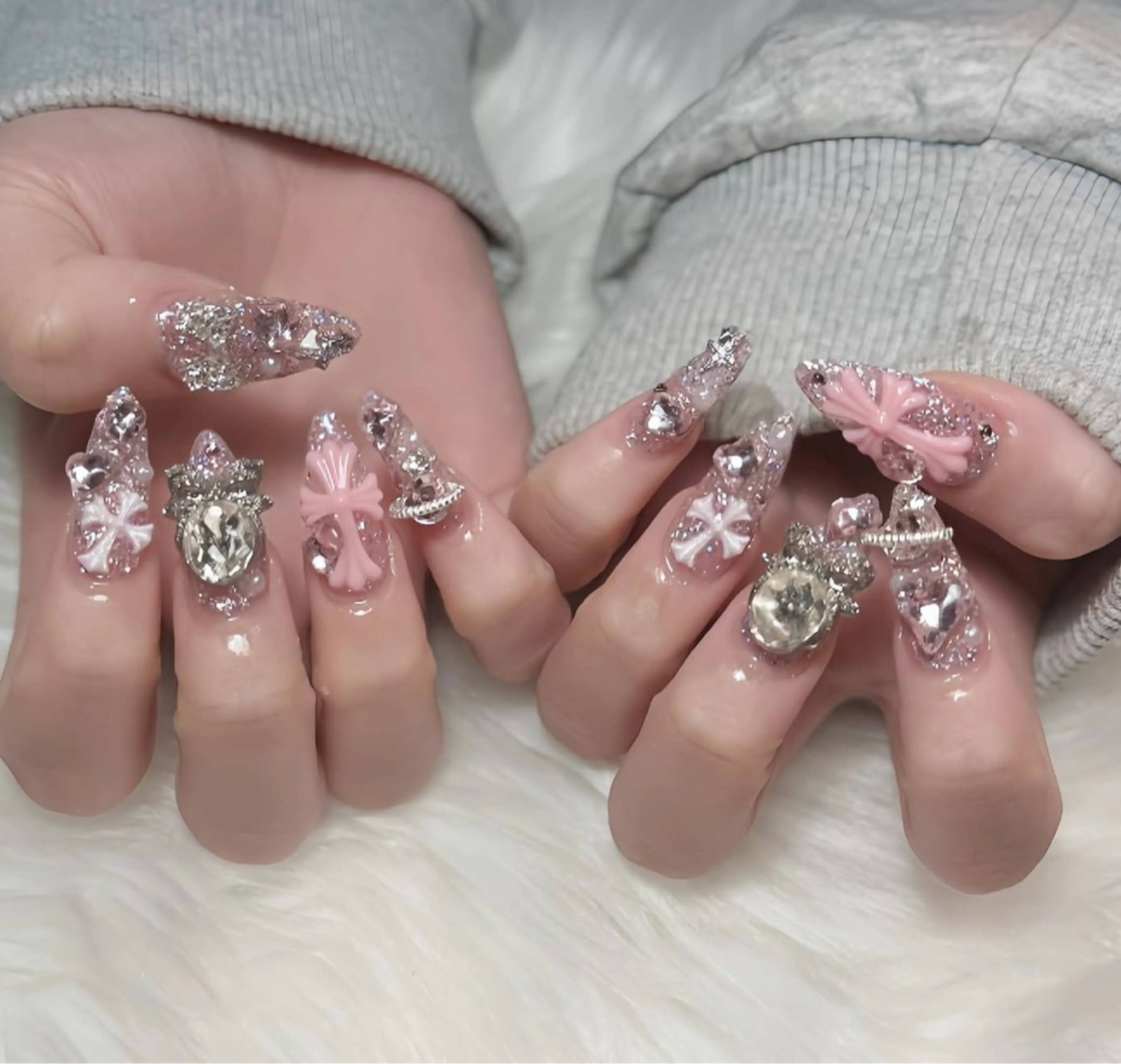 ネイル オーロラネイル チークネイル フットネイル フレンチネイル ジェルネイル Havi Nailsのネイルデザイン