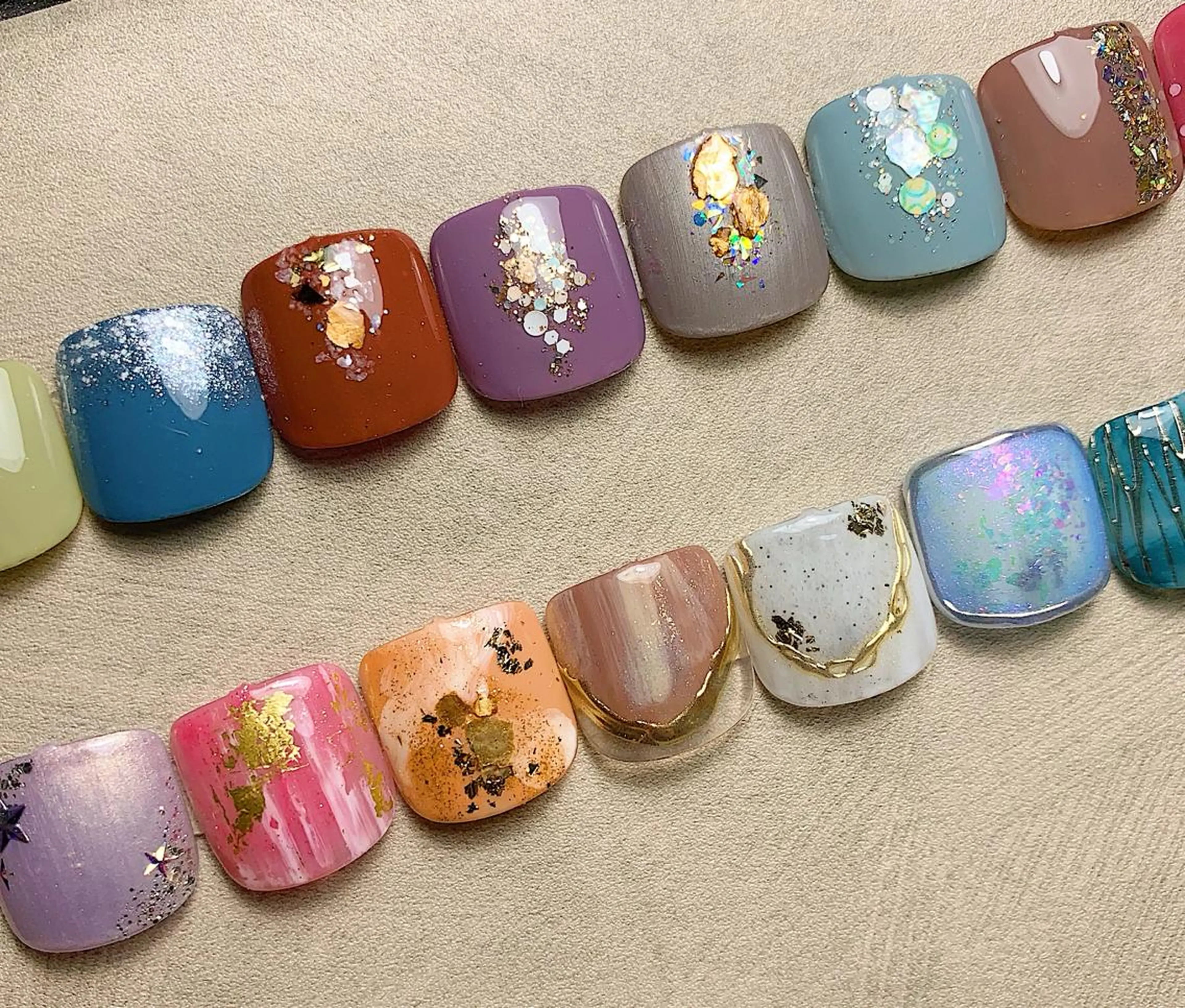 ネイル TASH nailのネイルデザイン
