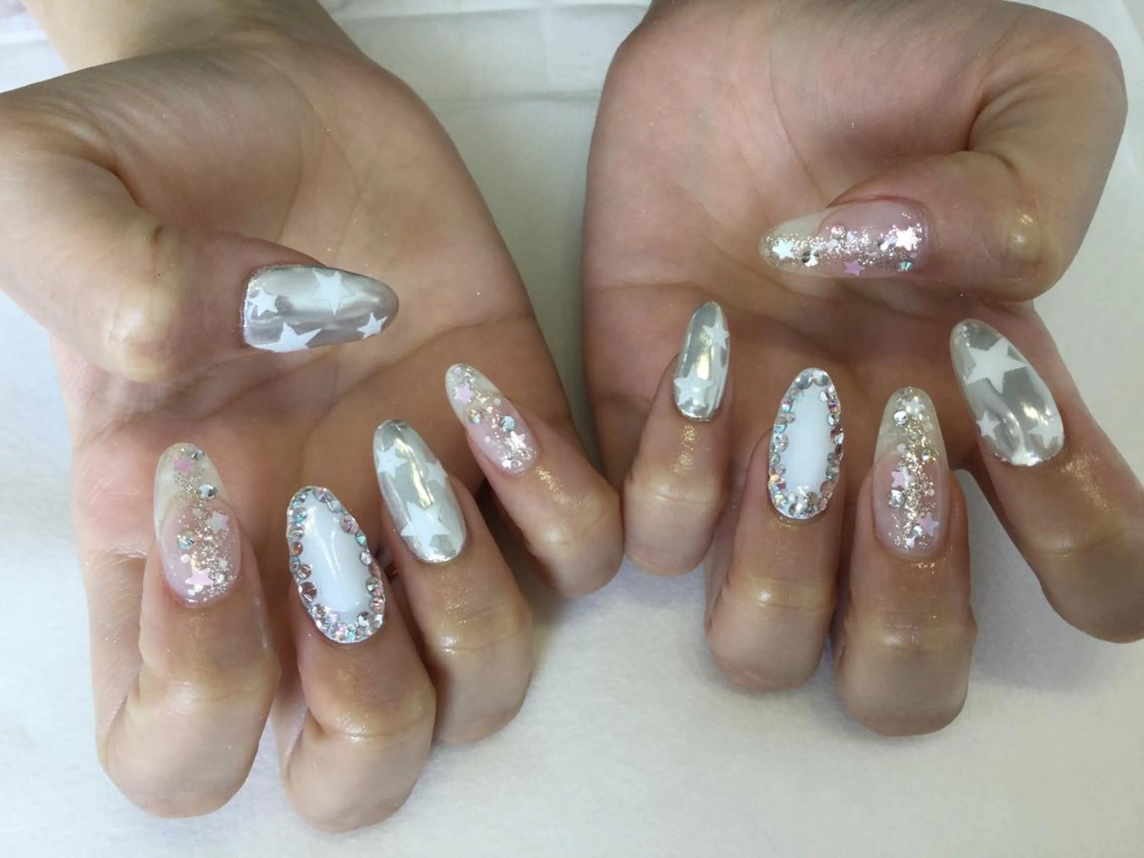 ネイル ハンドネイル 💎🐰 saki. m 🐰💎のネイルデザイン