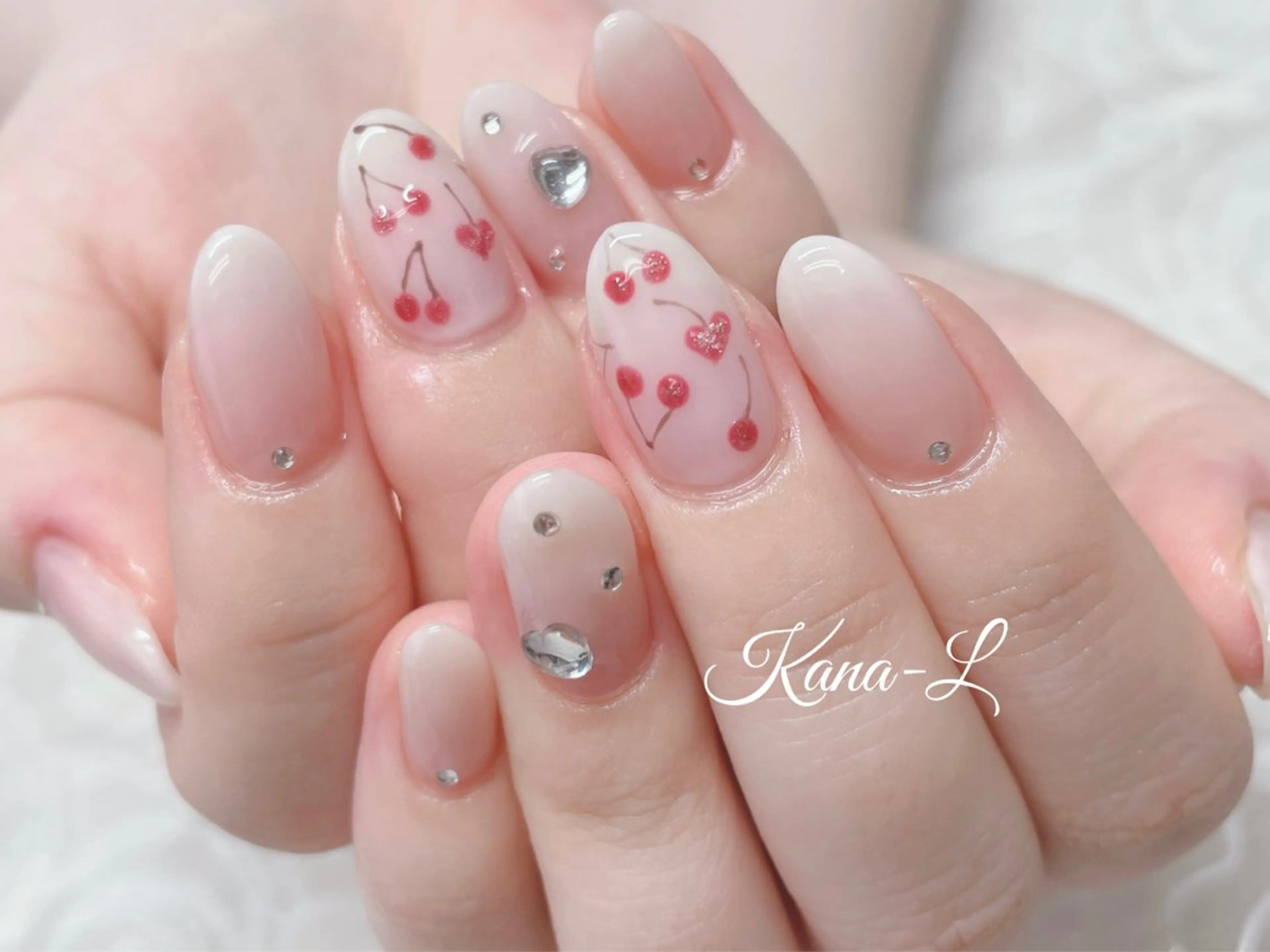 カラー ネイル グラデーションカラー ジェルネイル グラデーション ハート 韓国ネイル 芦辺 香奈のネイルデザイン