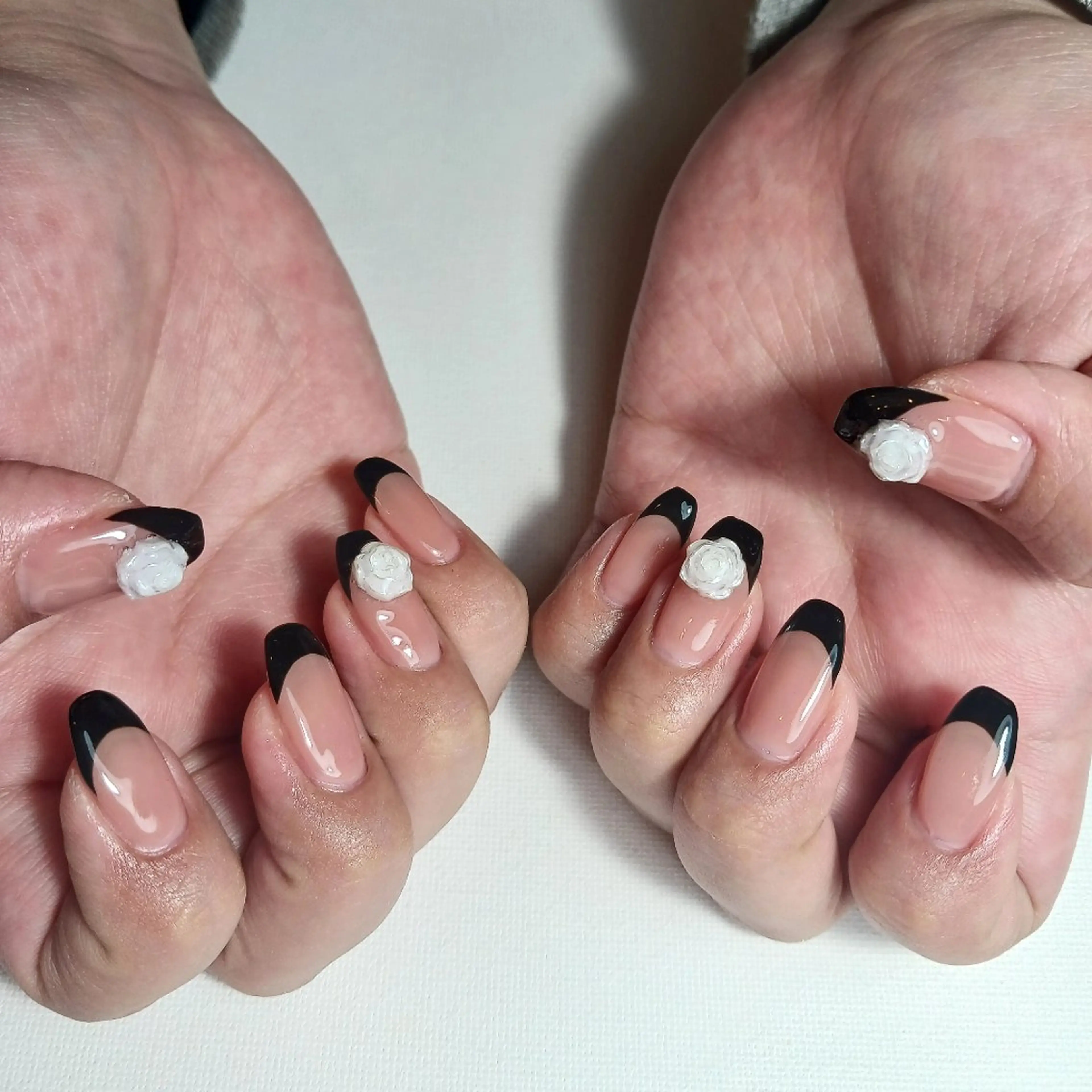 ネイル フレンチネイル ジェルネイル 持ち込み 冬ネイル ハンドネイル owlnail /持込みデザイン専門のネイルデザイン