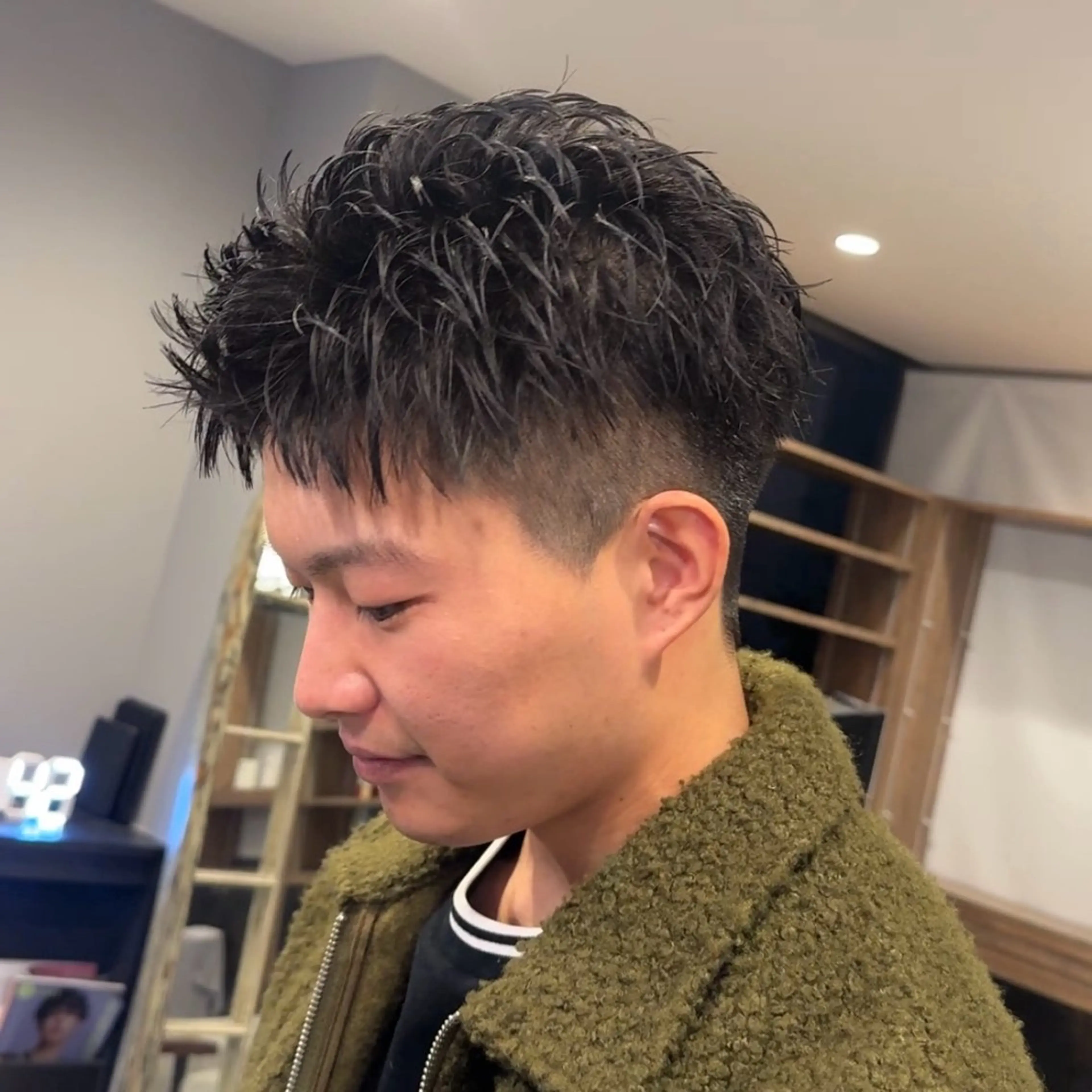 メンズ アップバング カット Miyabi.💋 ABEYLEVRAIのヘアスタイル