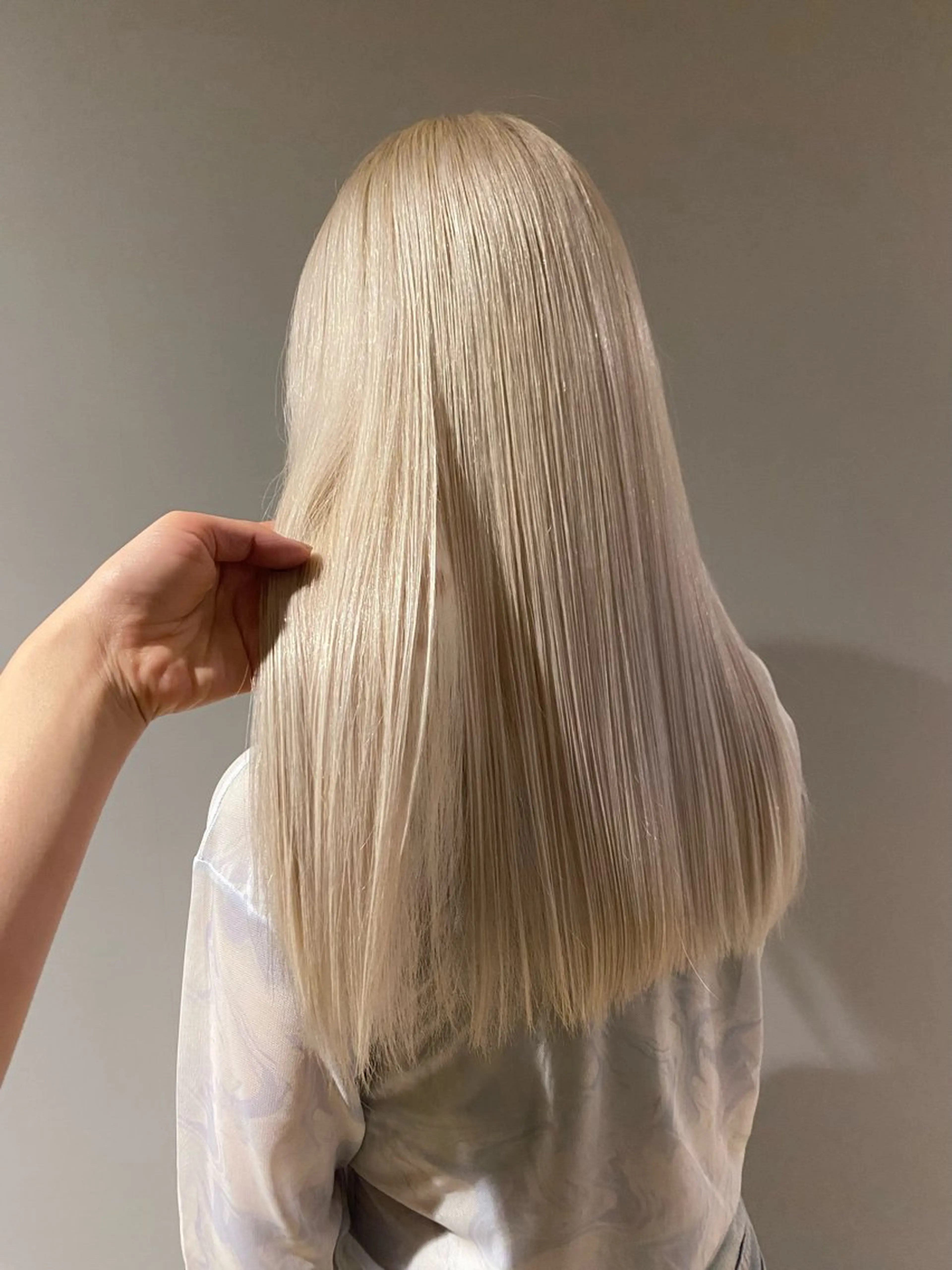 ロング カラー トレンド/天神大名 ハイトーン/レイヤーのヘアスタイル