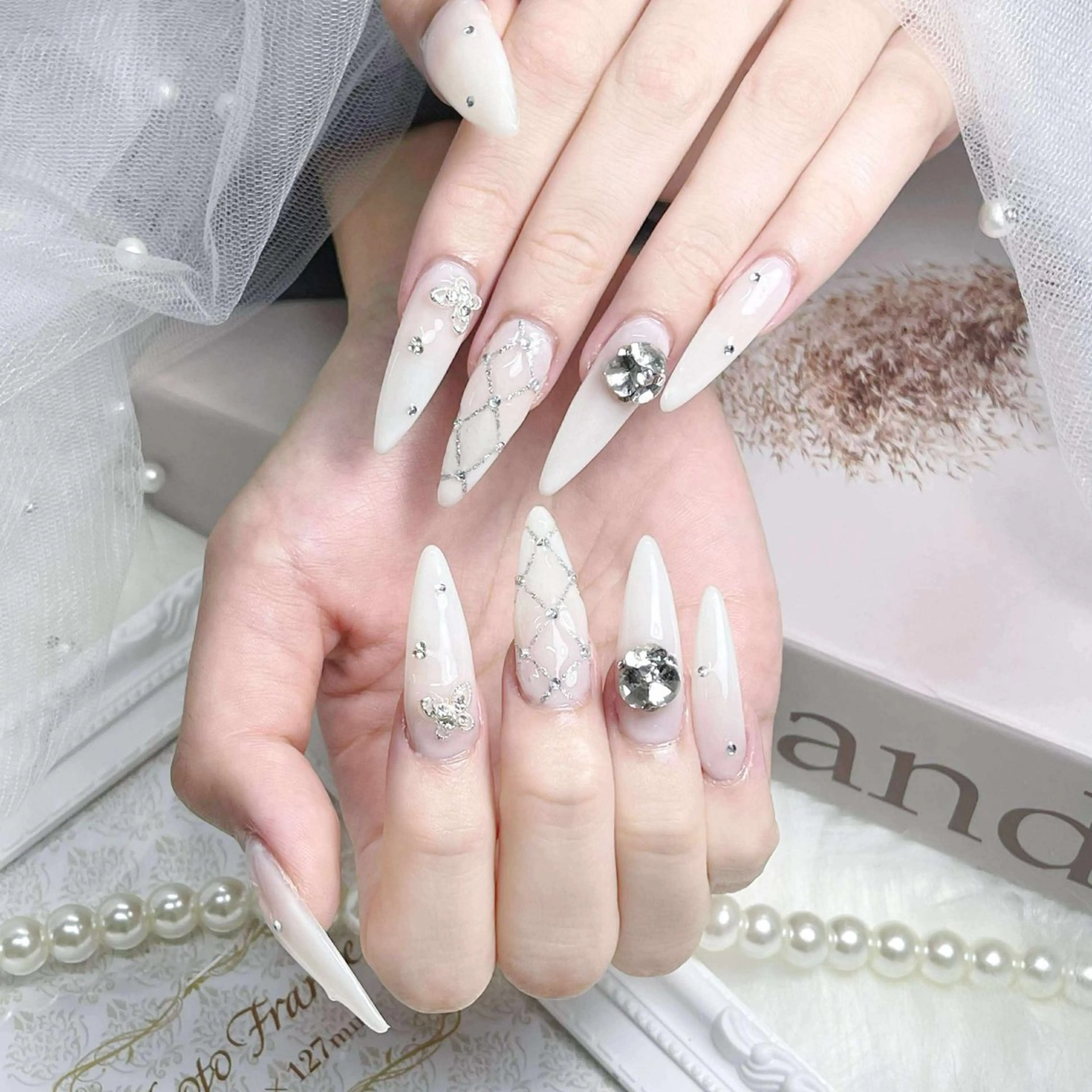 ネイル ハンドネイル Nova Nailのネイルデザイン