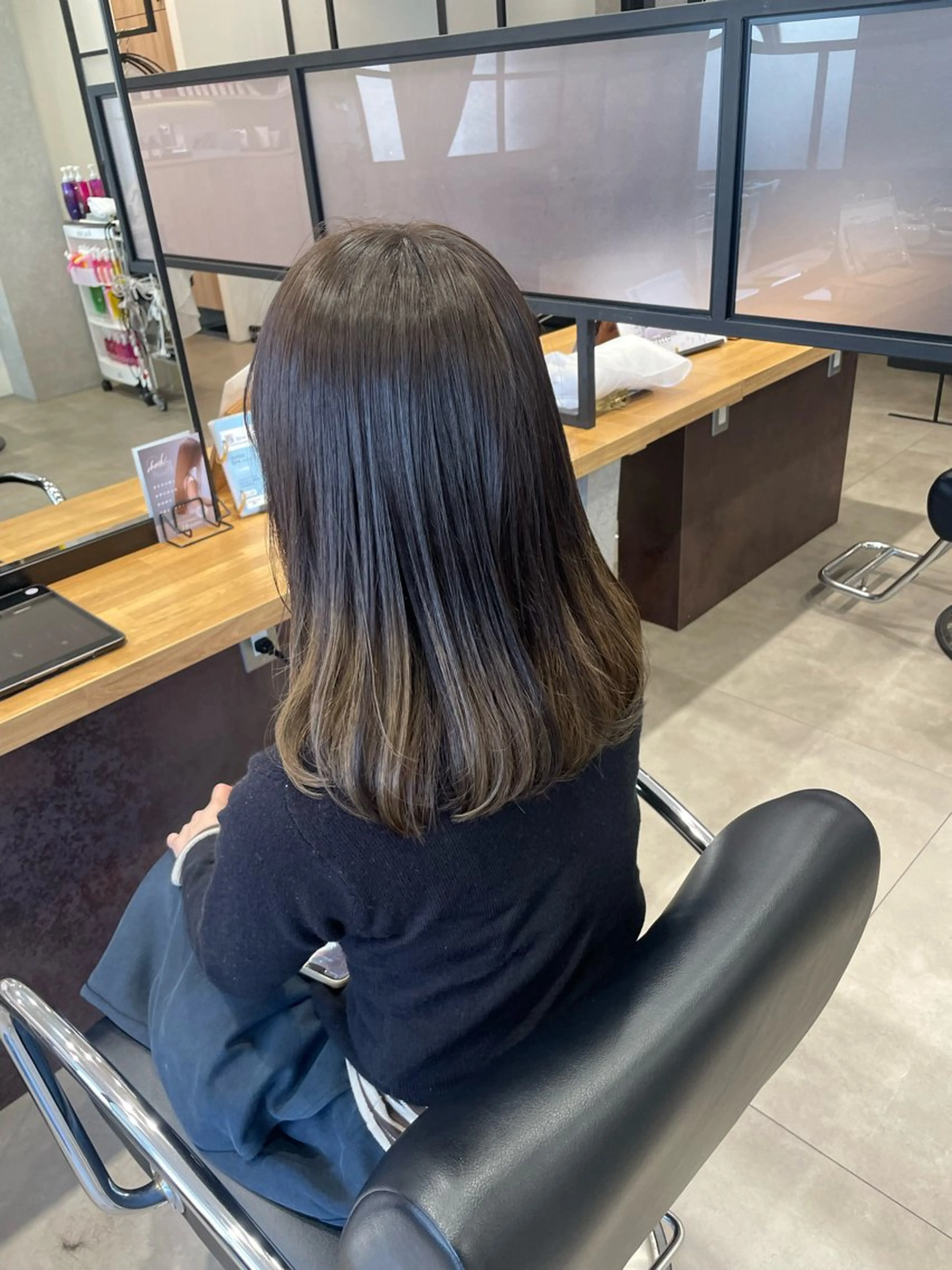 セミロング カラー カット ヘアカラー 佐藤 由依/水光カラーのヘアスタイル