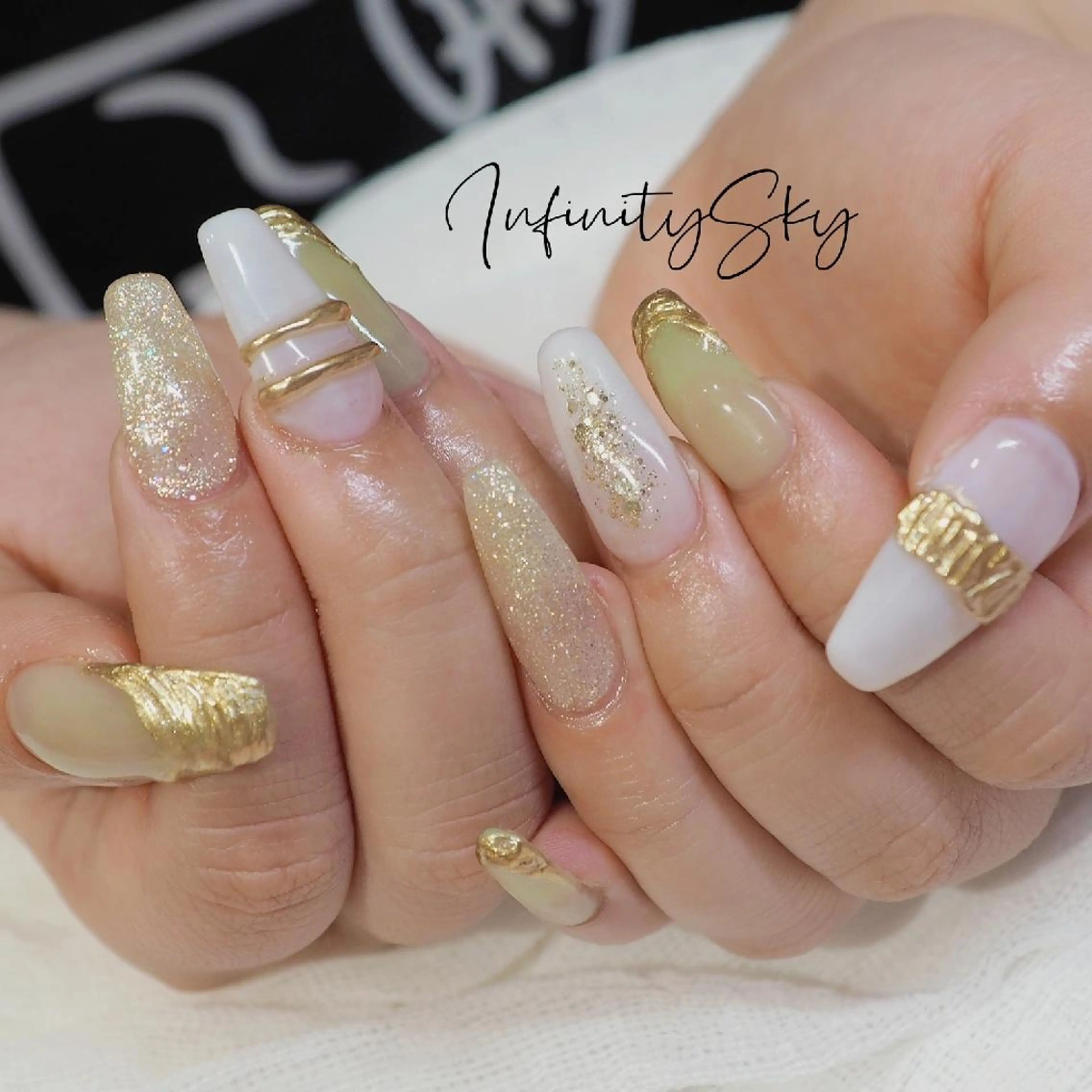 ネイル グリーン infinity skyのネイルデザイン