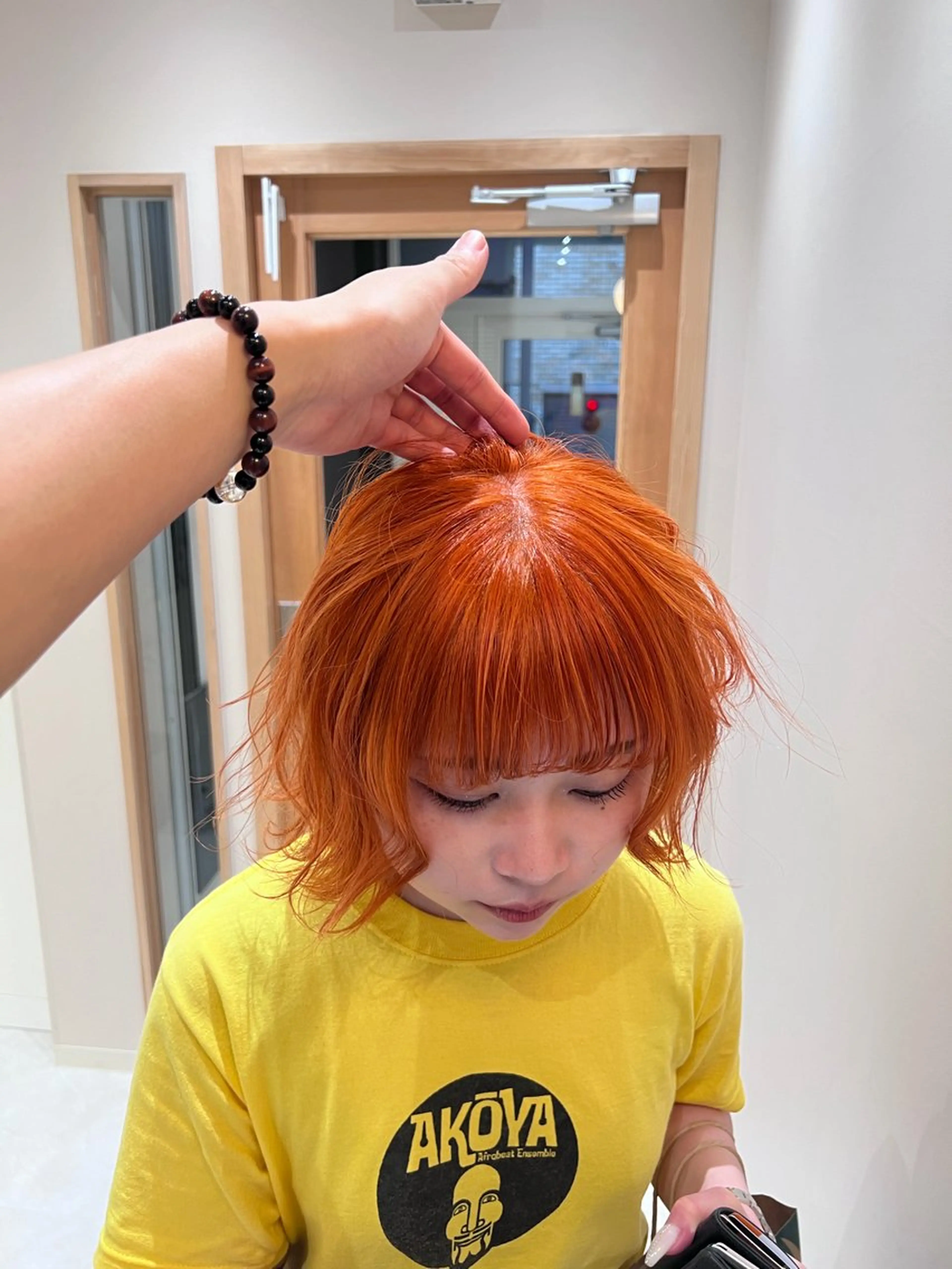 ショート カラー オレンジ カット ヘアカラー ムラ修正💎 艶髪ハイトーン💎のヘアスタイル