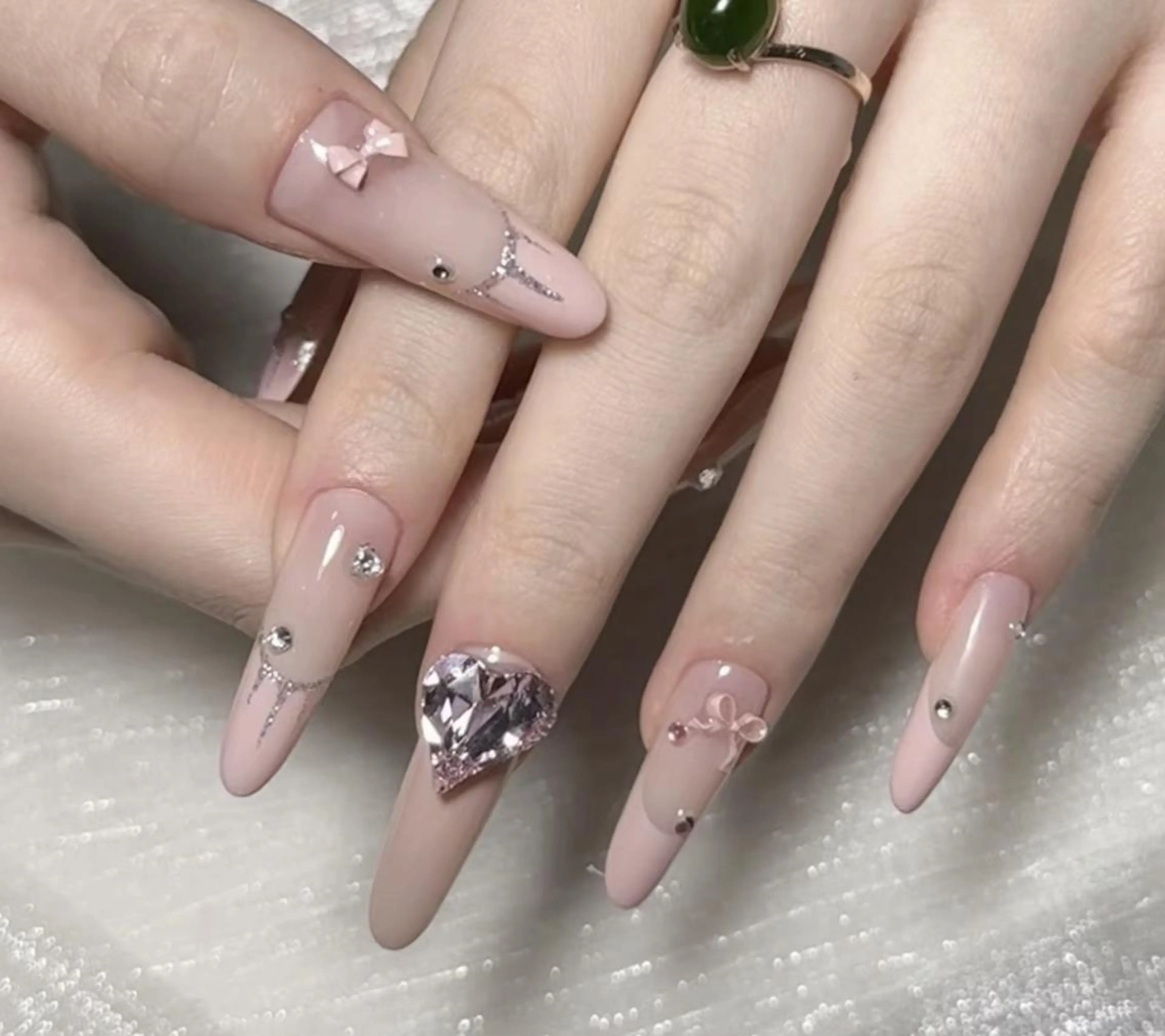 ネイル ハンドネイル Miya🎀 nailのネイルデザイン