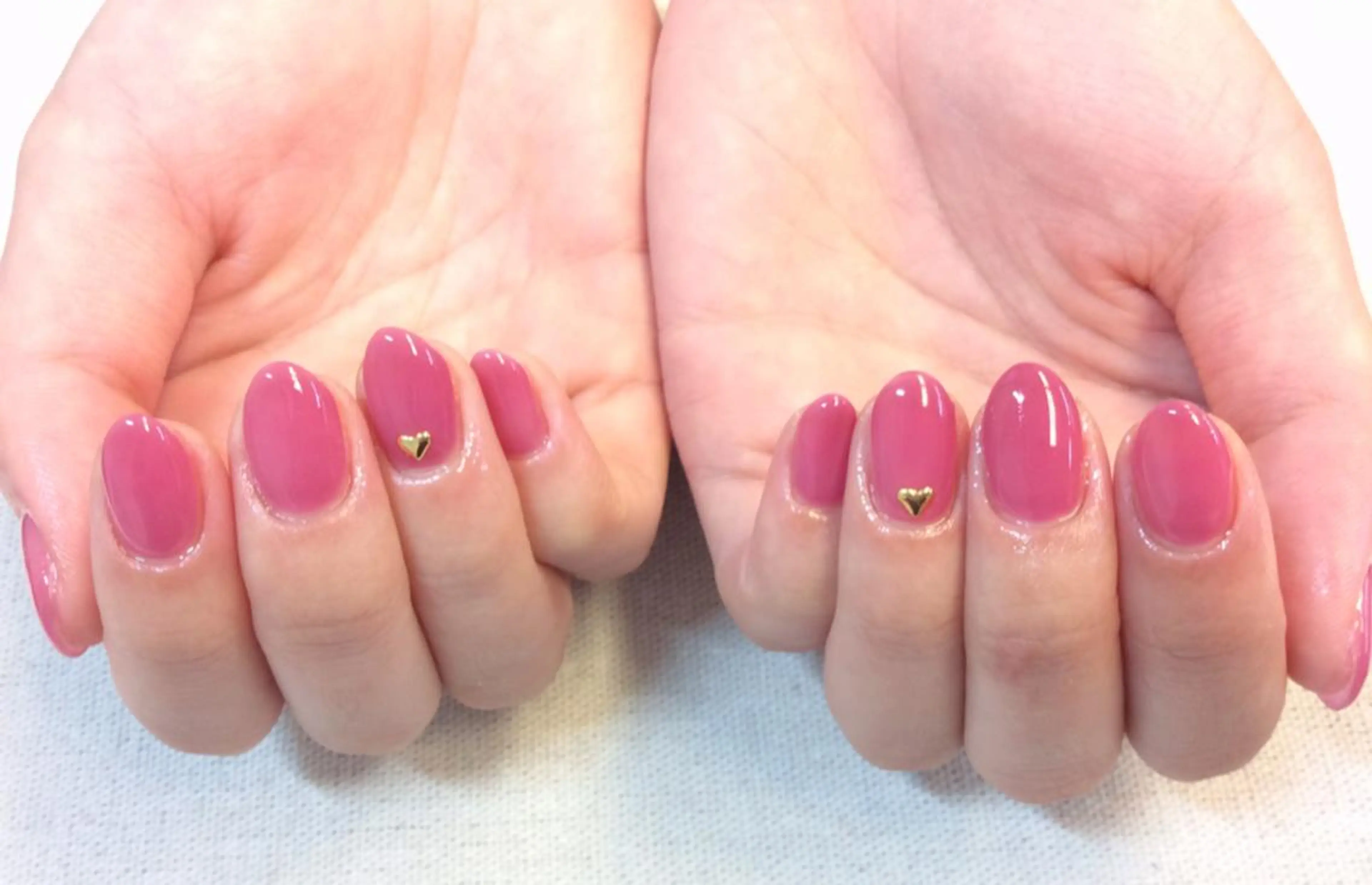 ネイル ワンカラーネイル 新橋 ルキナ スタッフのネイルデザイン