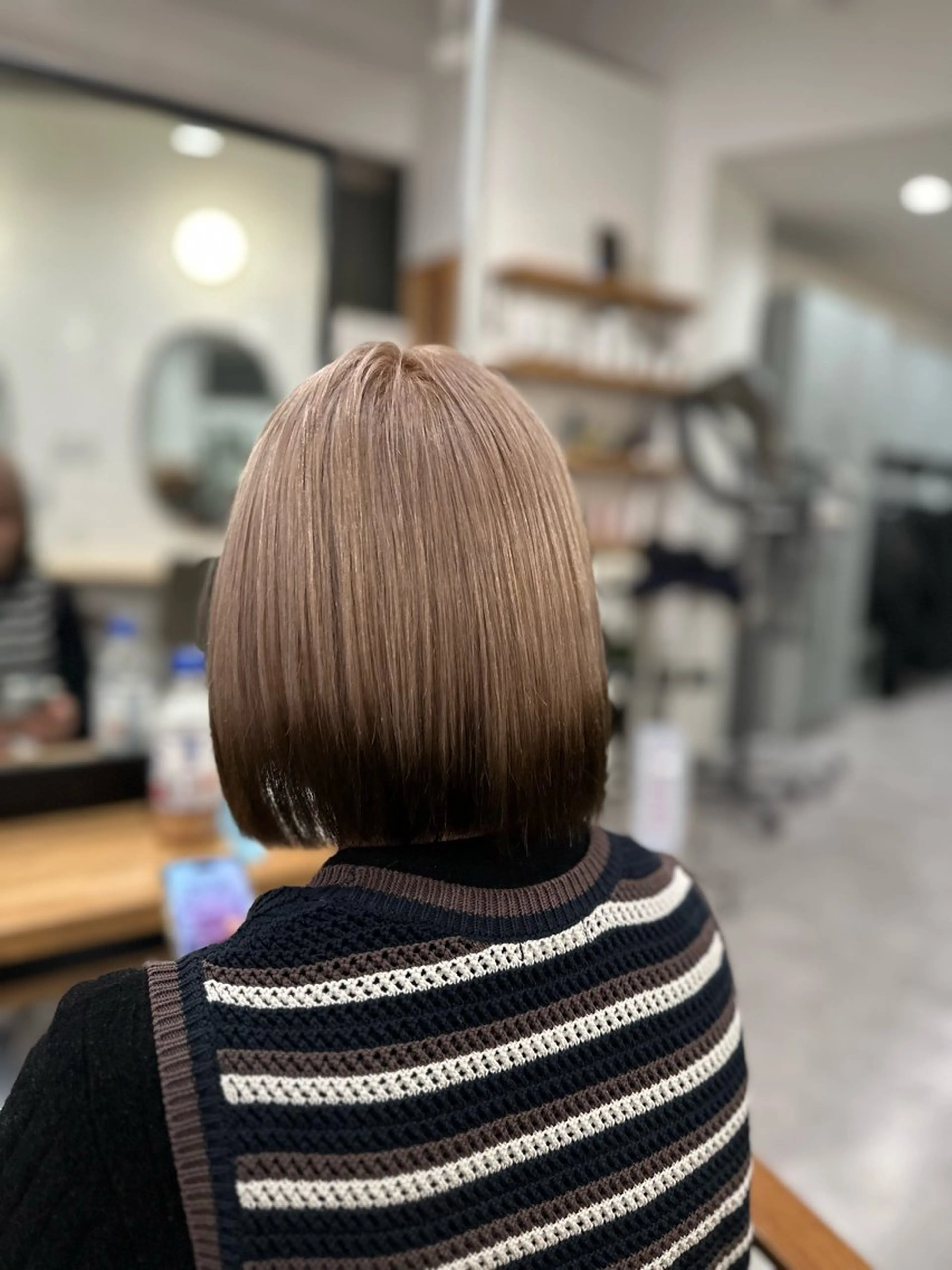 ショート カラー ベージュカラー ブラウンカラー ホワイトベージュ ヘアカラー トリートメント 特殊カラー特化 ✂️SHIAN フジのヘアスタイル