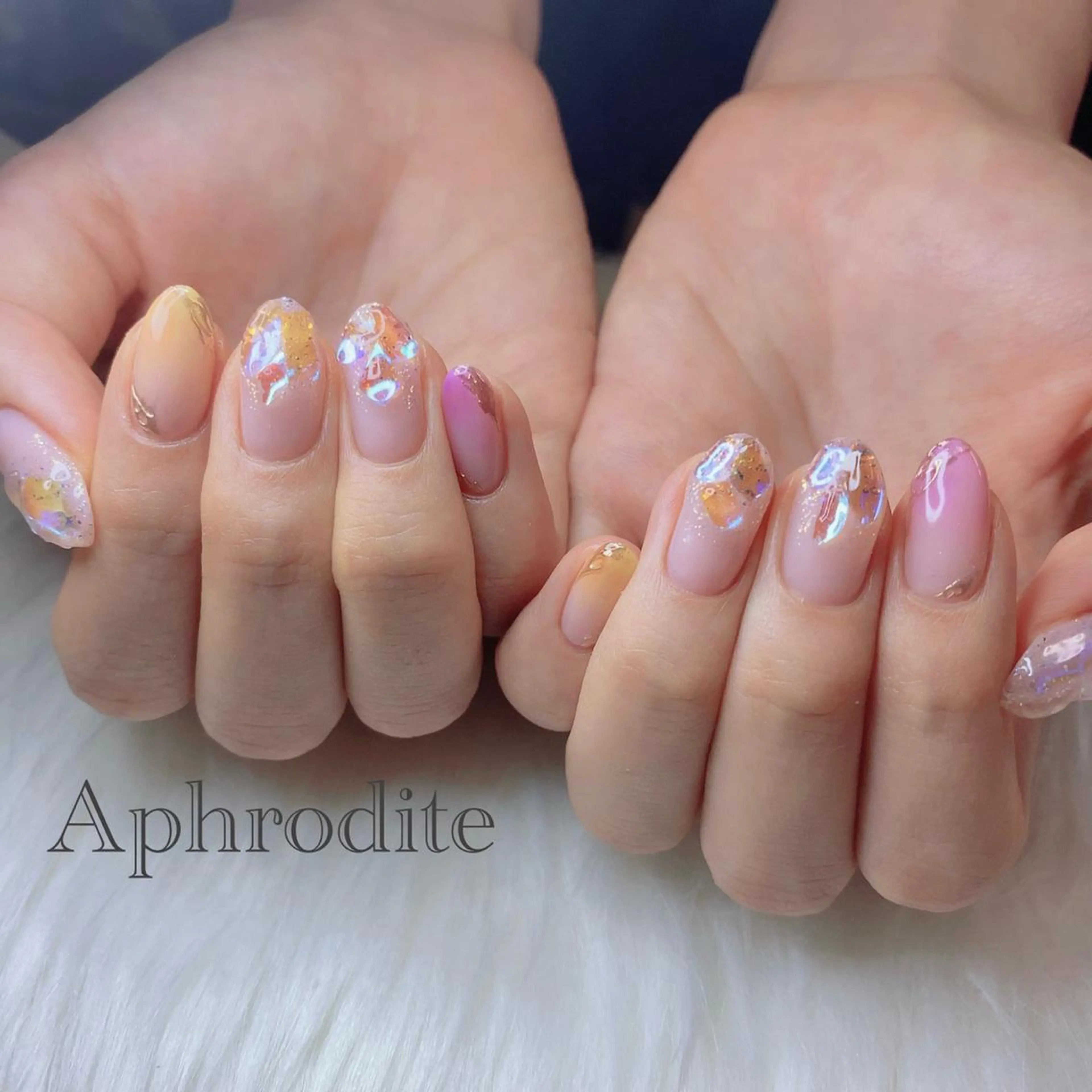 ネイル Aphrodite パラジェル認定サロンのネイルデザイン