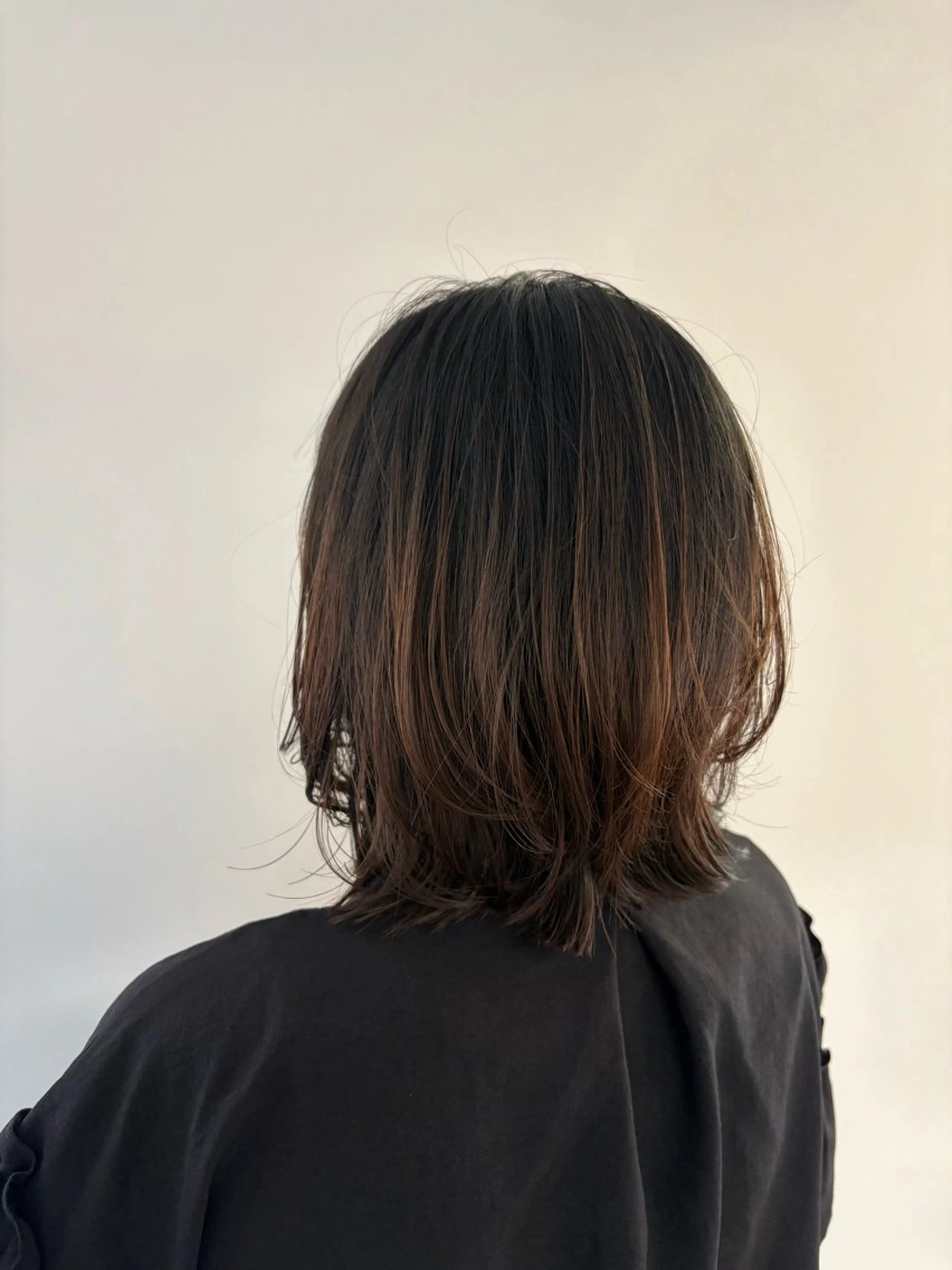 ミディアム ルプラボウ/豊川/ レイヤー/サクラのヘアスタイル