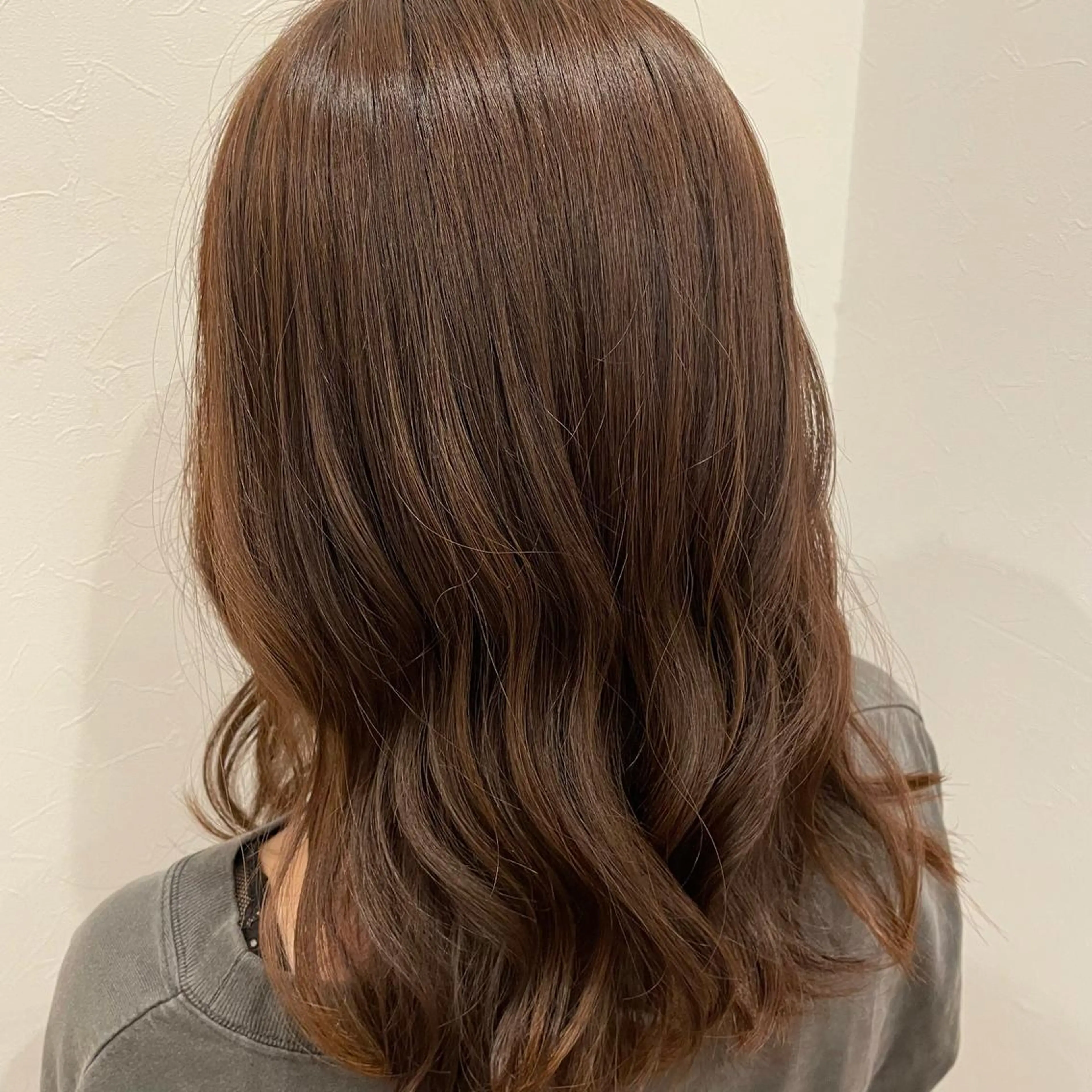 カラー 古澤 あかねのヘアスタイル