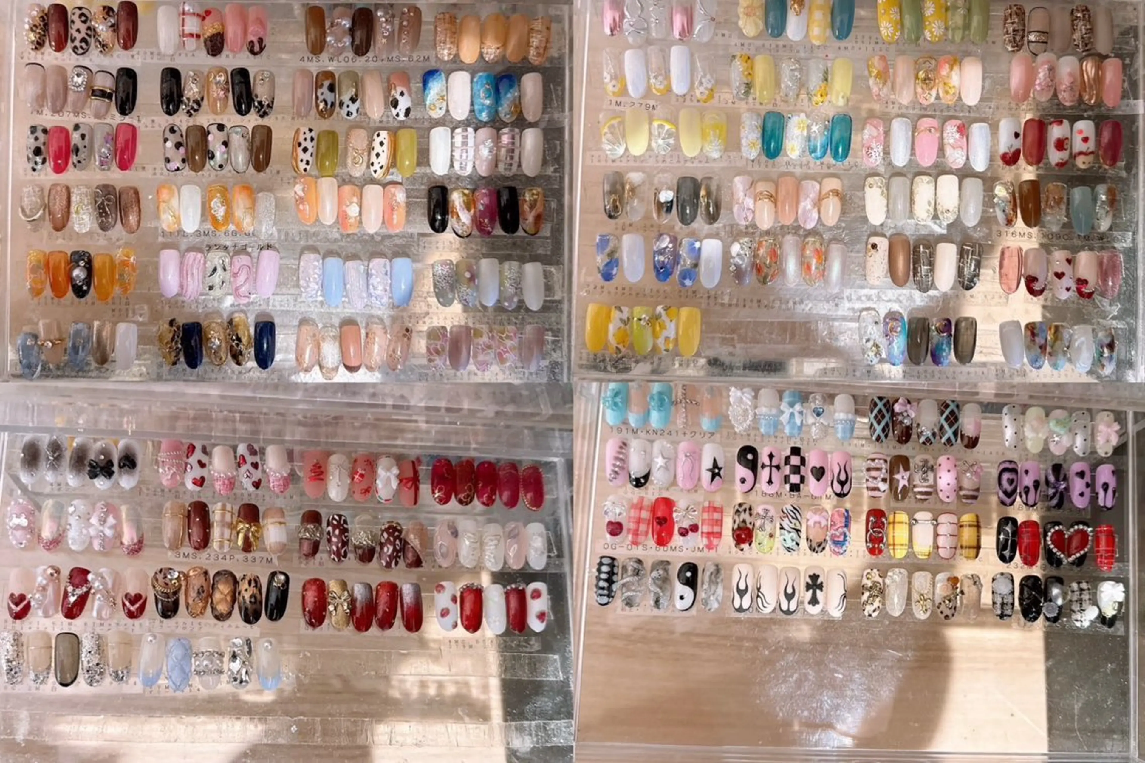 ネイル H2 nail schoolのネイルデザイン