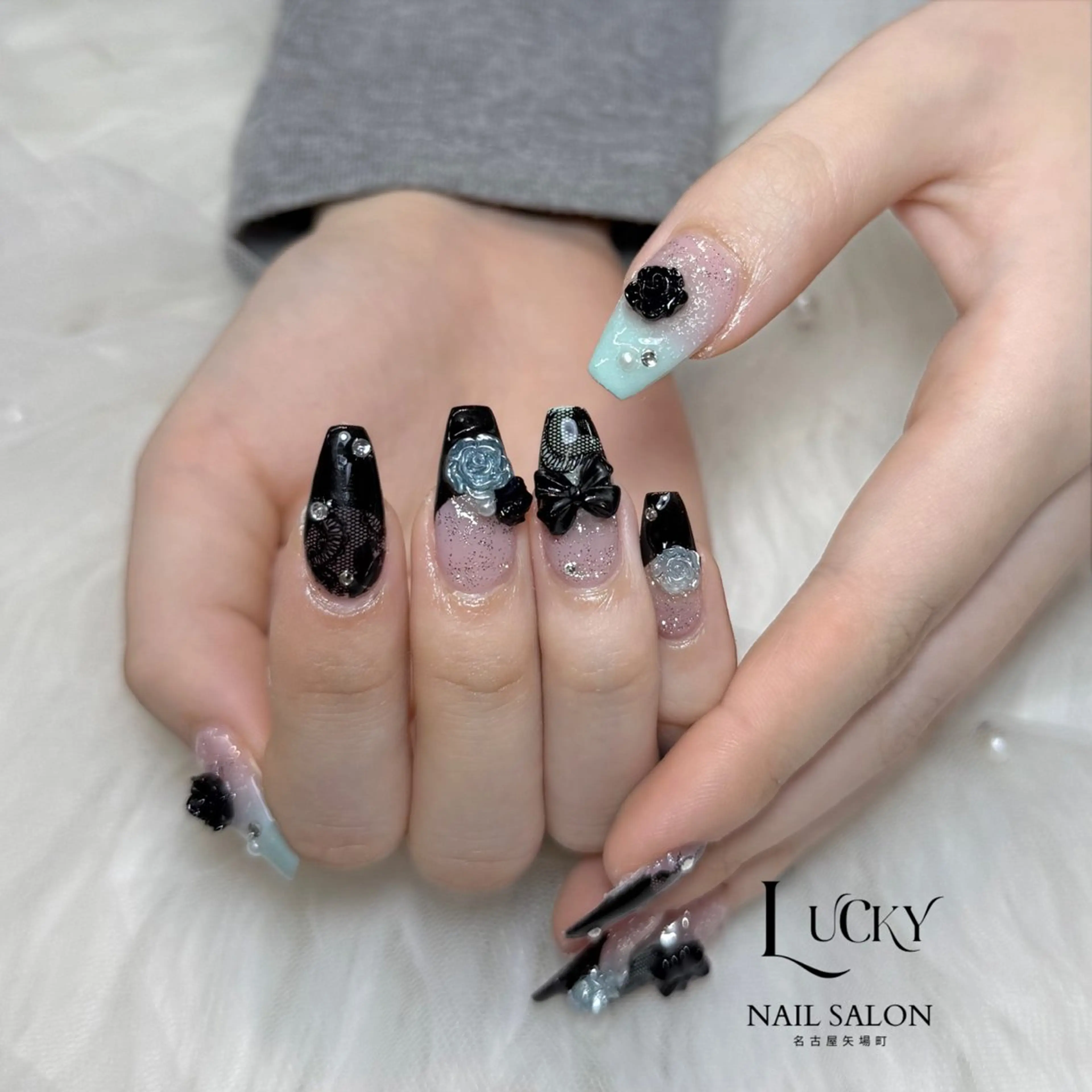ネイル 長さ出し フットネイル ジェルネイル 韓国ネイル マグネットネイル ハンドネイル Lucky Nail Salonのネイルデザイン