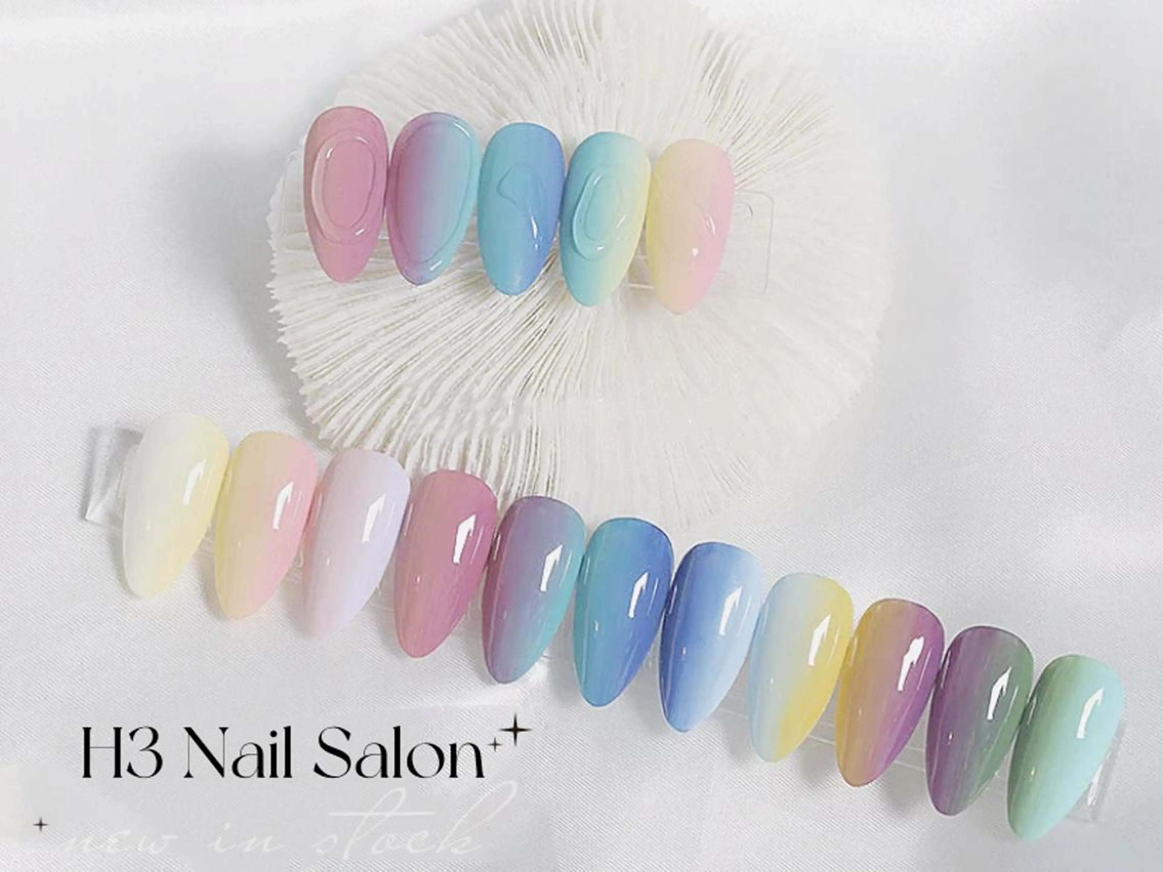 ミディアム Dione Nail みきのネイルデザイン