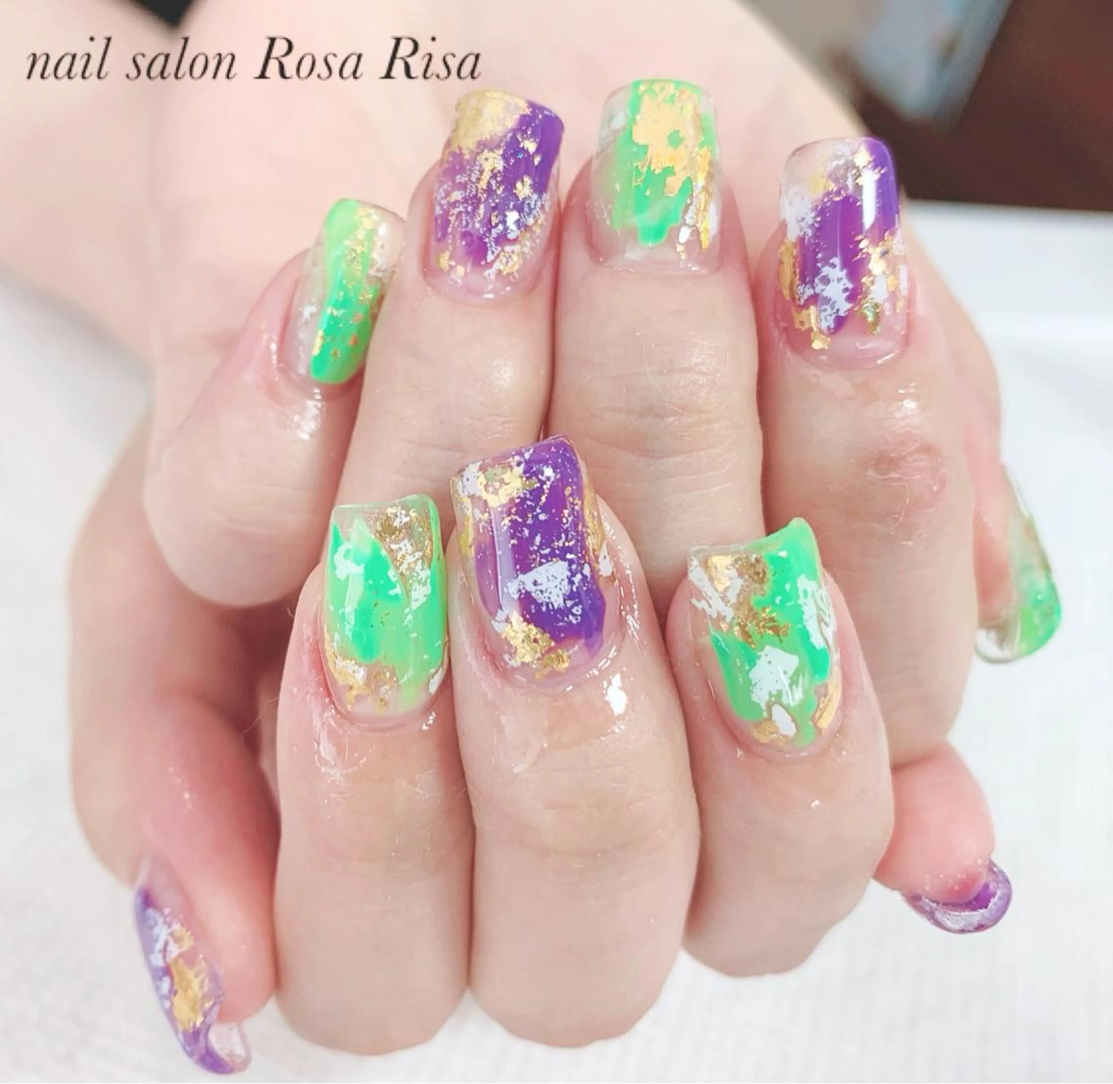 ミディアム ネイル クリアネイル スカルプネイル ネイルスタジオ シェイクユアハンズのネイルデザイン