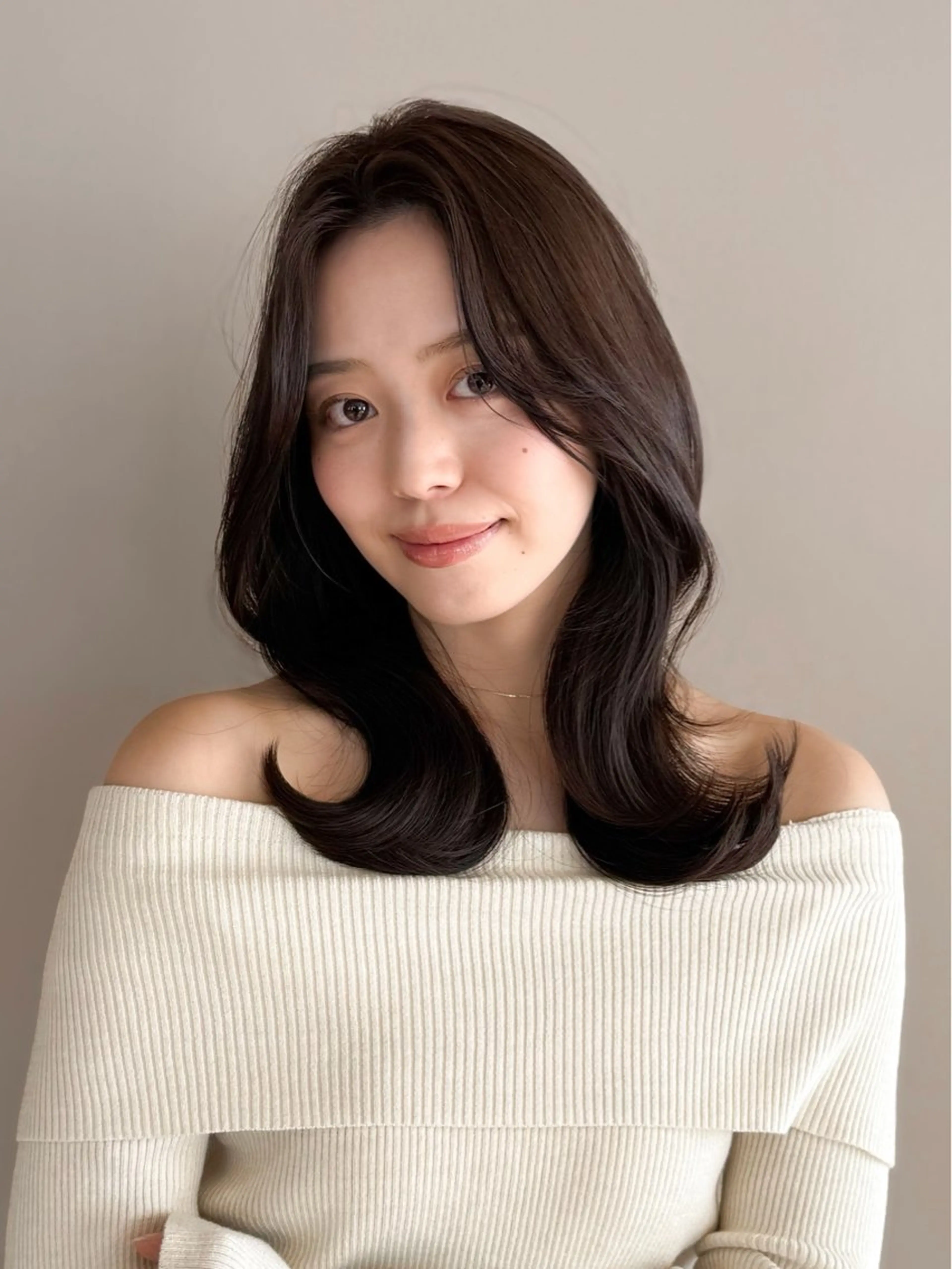 セミロング カット トリートメント レイヤー/顔周り カット/松岡 祥利のヘアスタイル